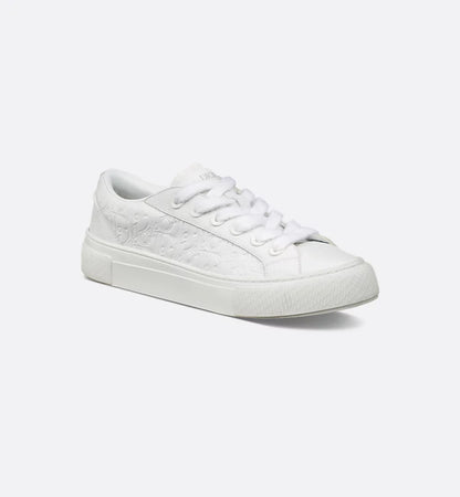 B33 Spin Sneaker