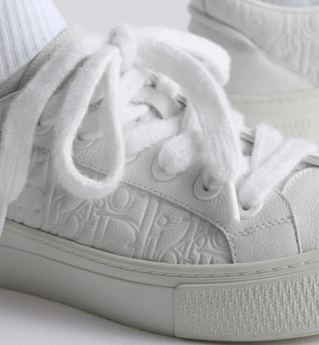 B33 Spin Sneaker