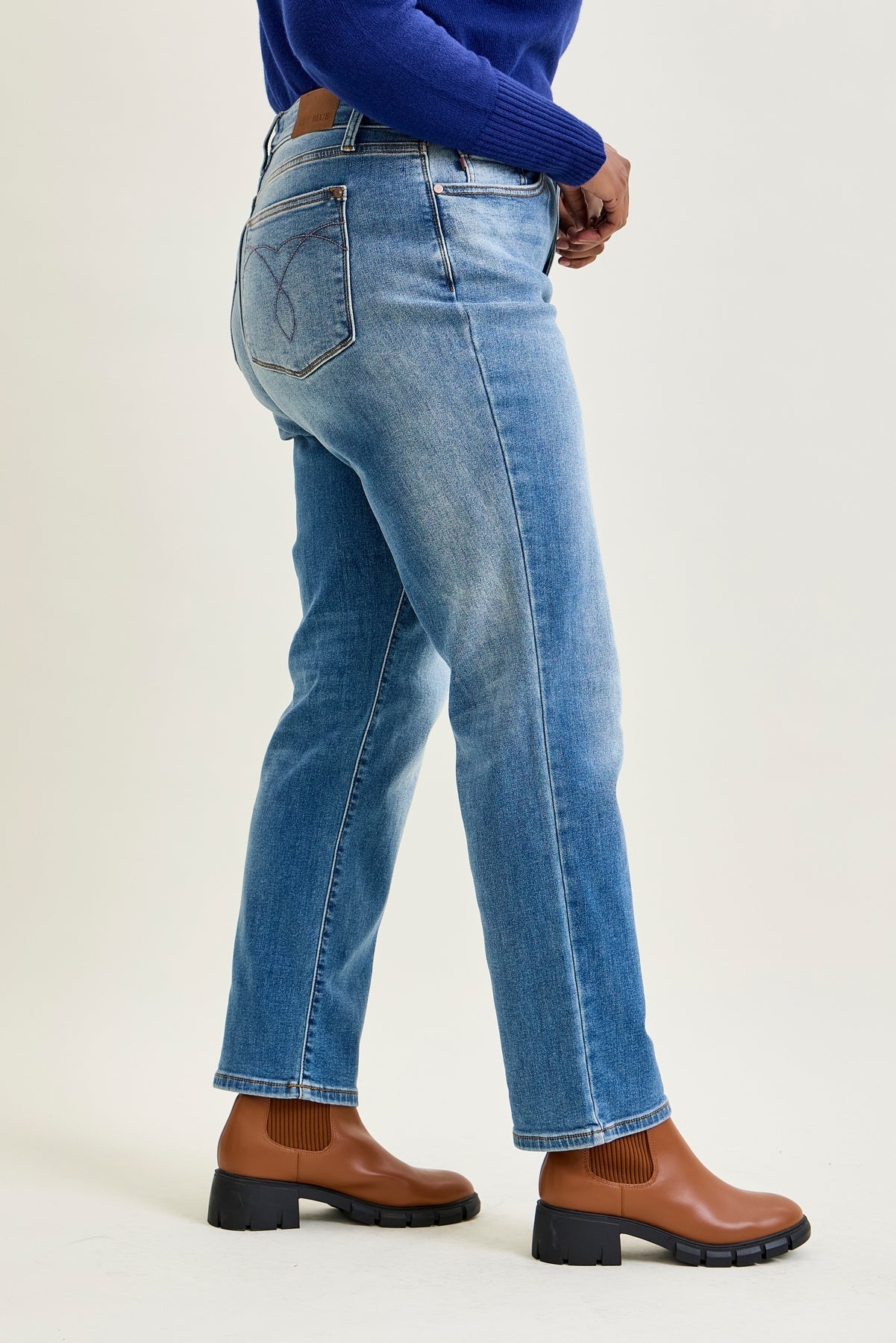 Delaney Vintage Wash ThermaDENIM Straight Fit Plus