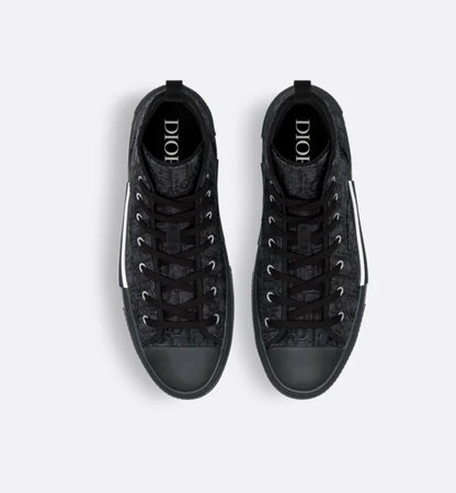 B23 League High-Top Sneaker
