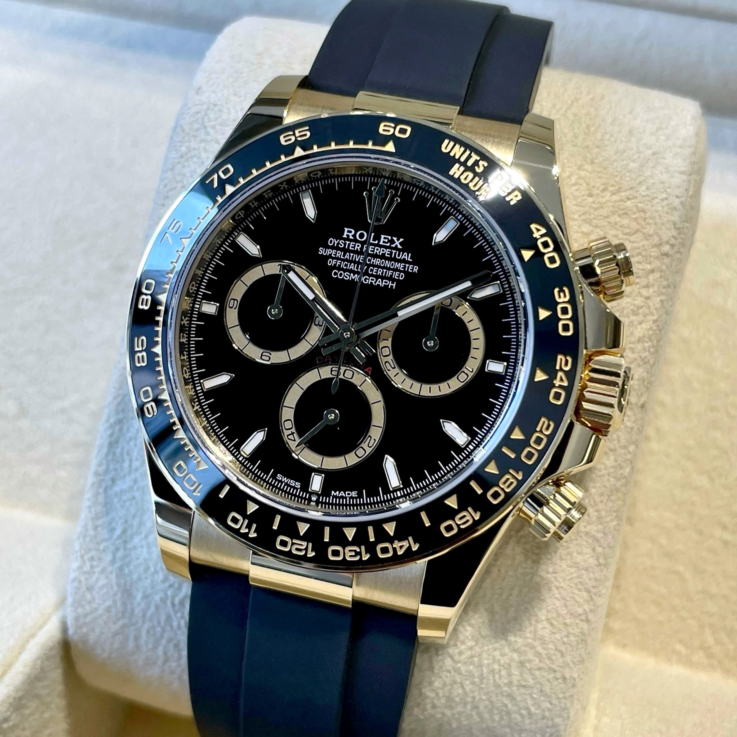 Rolex Cosmograph Daytona 40mm, 18k Yellow Gold, Ref# 126518ln-0008 - Image 9