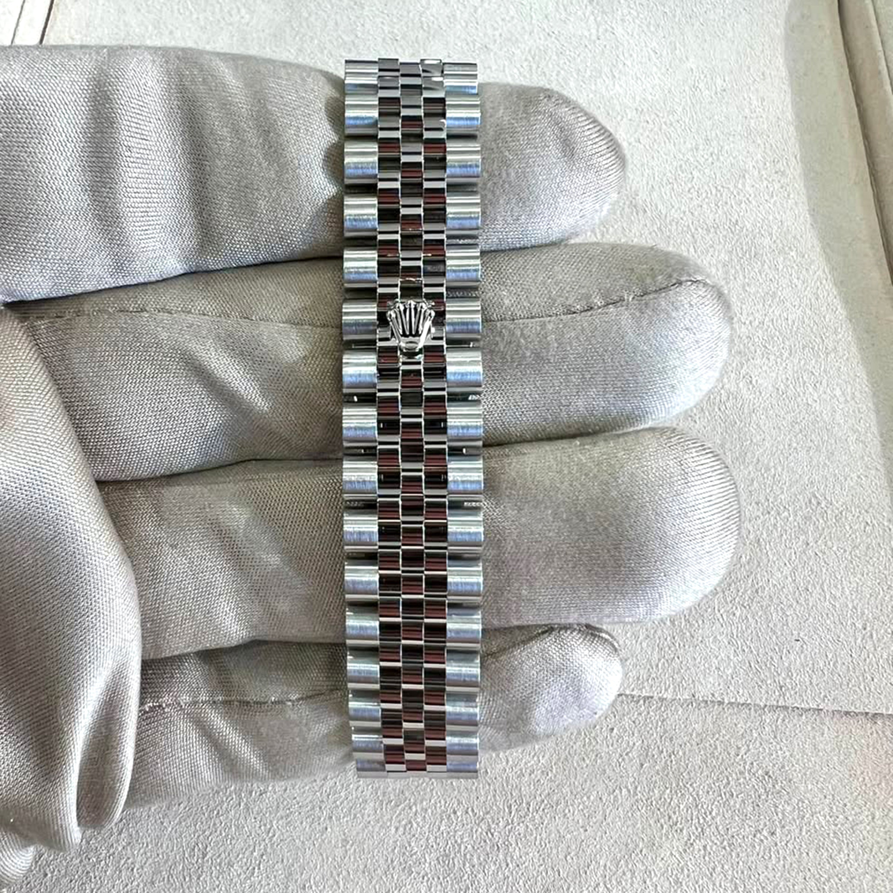 Rolex Datejust 31mm, Oystersteel and 18k White Gold and Diamonds, Ref# 278274-0036 - Image 11