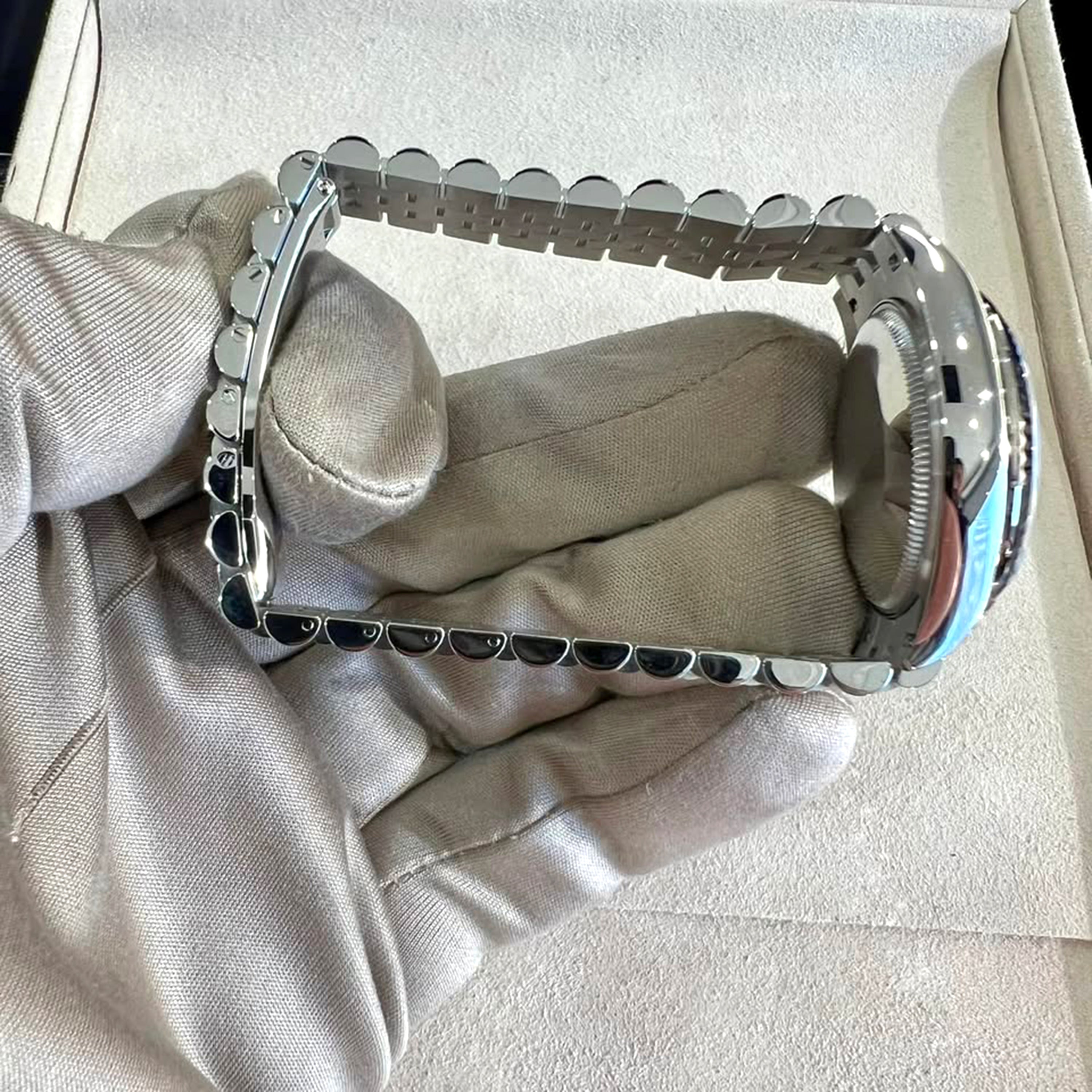 Rolex Datejust 31mm, Oystersteel and 18k White Gold and Diamonds, Ref# 278274-0036 - Image 13