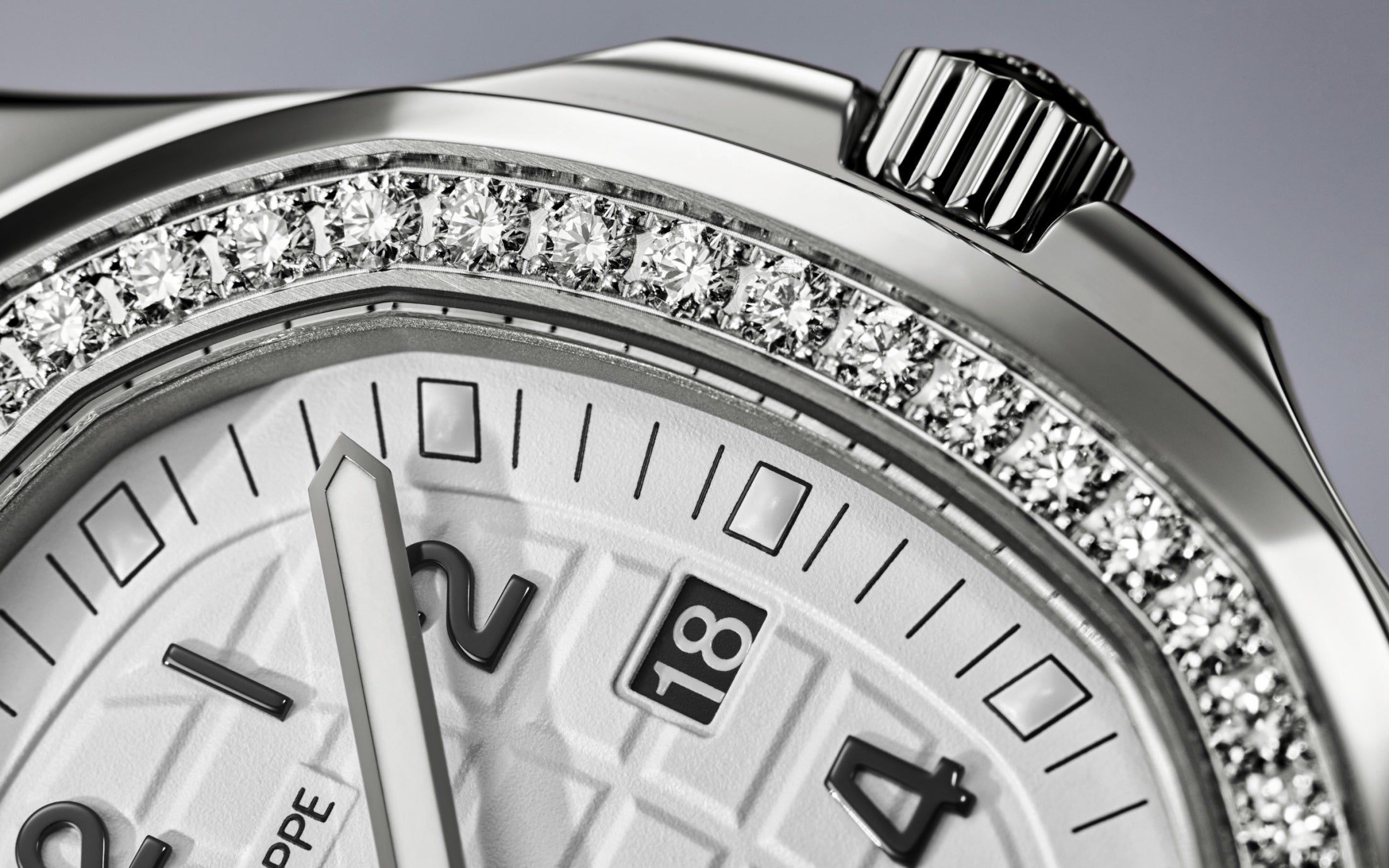 Patek Philippe Aquanaut Luce, Stainless Steel, 38,8mm, Ref# 5267/200A-010 - Image 5