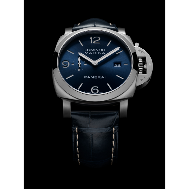 Unworn, Panerai Luminor Marina, 44mm, Stainless Steel, Ref# PAM03313, box and papers - Image 4