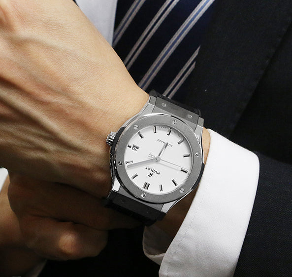 Hublot Classic Fusion Automatic 45mm, Ref# 511.NX.2611.LR - Image 10