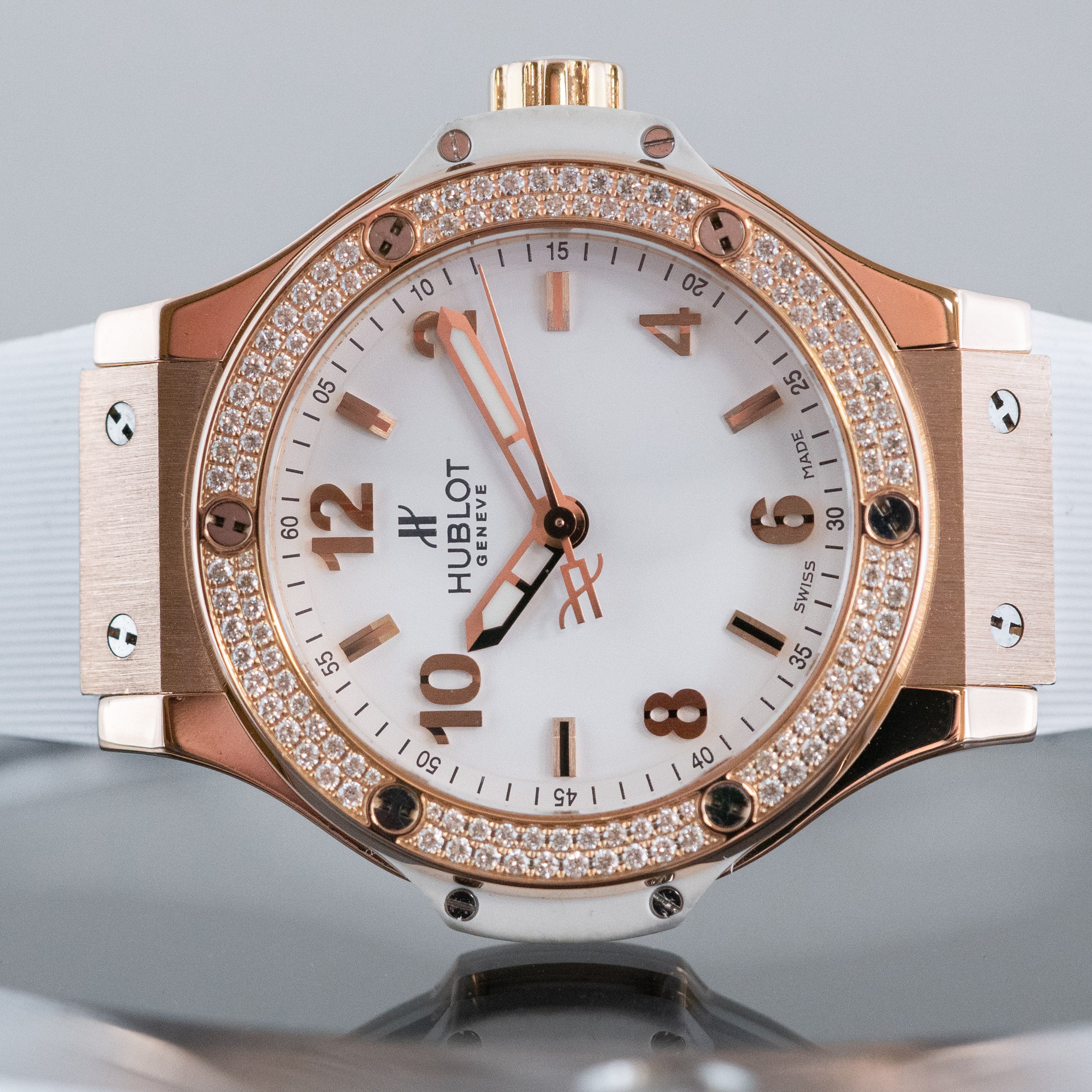 Hublot Big Bang, Gold White Diamonds, 38 mm, Ref# 361.PE.2010.RW.1104 - Image 3