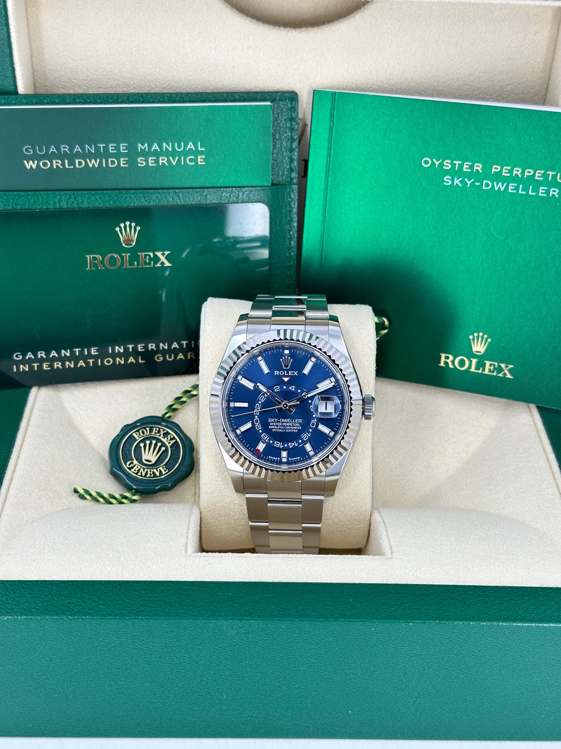 Rolex Sky-Dweller, 42mm, Oystersteel and 18k White Gold, Blue, Oyster, Ref# 336934-0005 - Image 8
