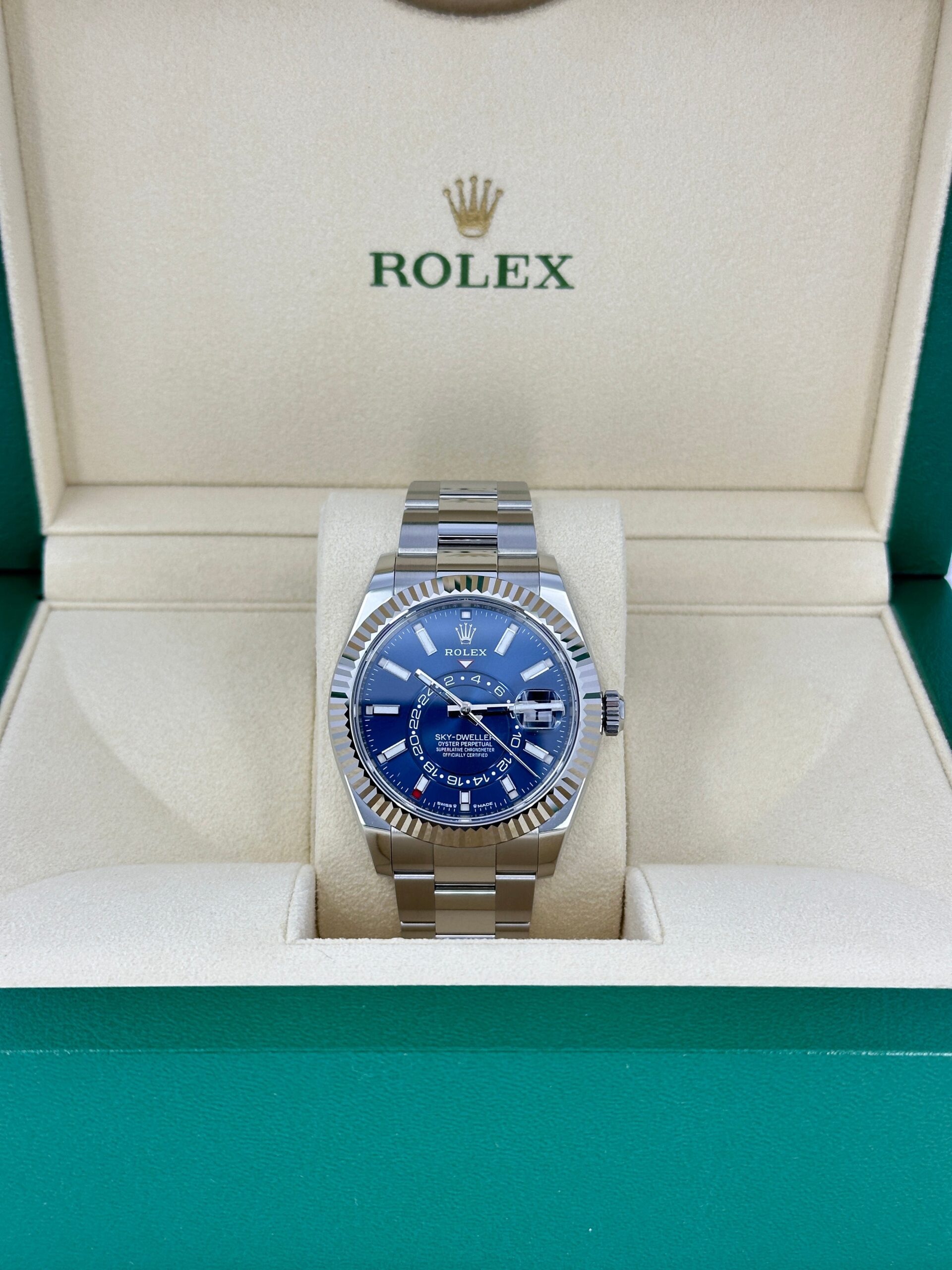 Rolex Sky-Dweller, 42mm, Oystersteel and 18k White Gold, Blue, Oyster, Ref# 336934-0005 - Image 14