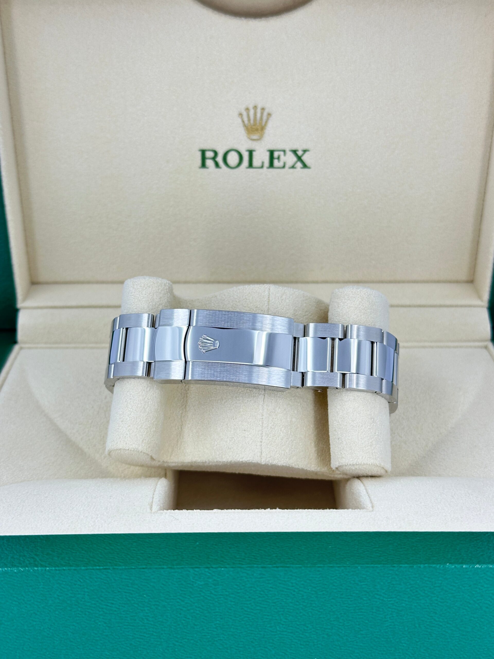 Rolex Sky-Dweller, 42mm, Oystersteel and 18k White Gold, Blue, Oyster, Ref# 336934-0005 - Image 27