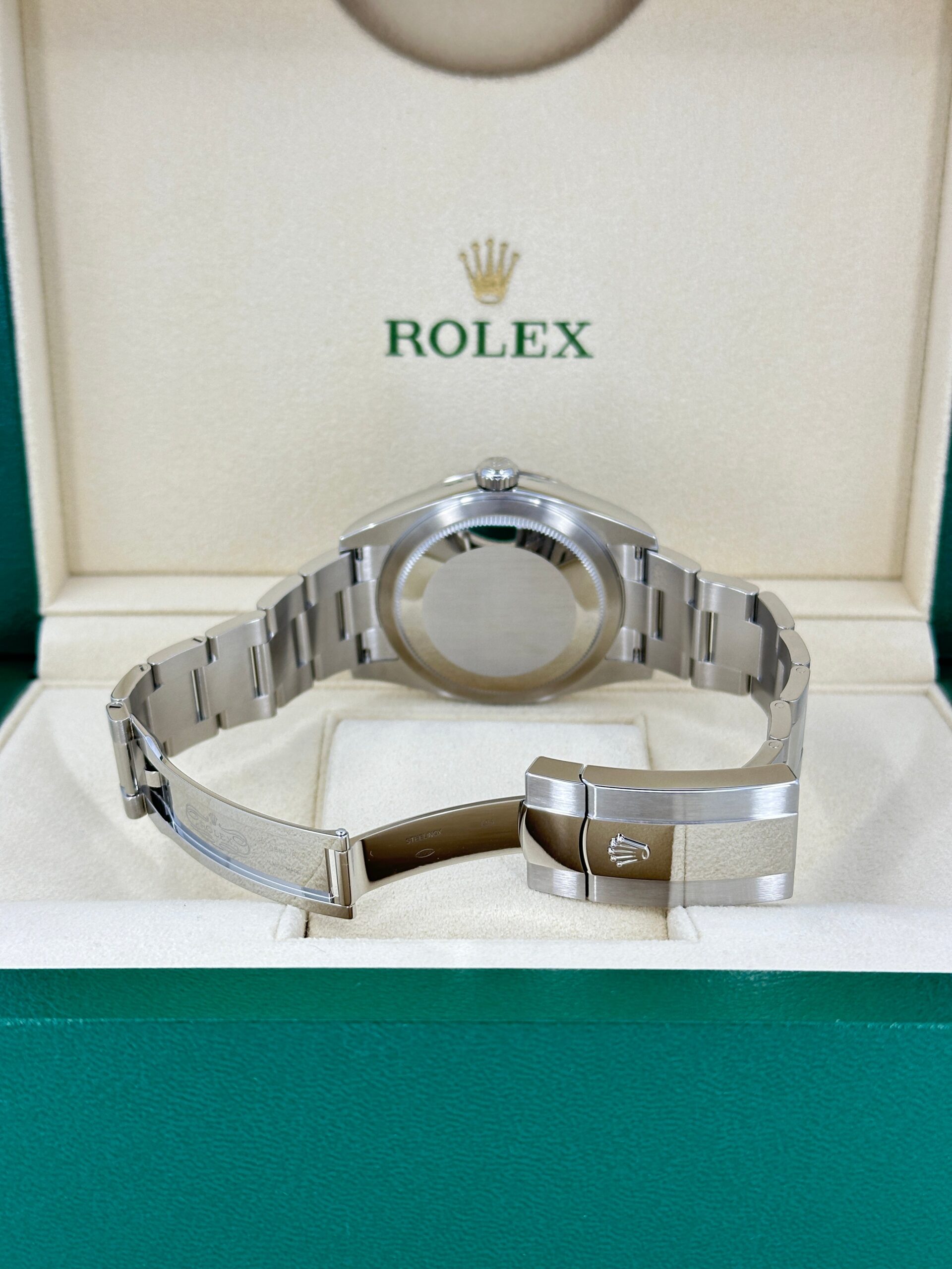 Rolex Sky-Dweller, 42mm, Oystersteel and 18k White Gold, Blue, Oyster, Ref# 336934-0005 - Image 29