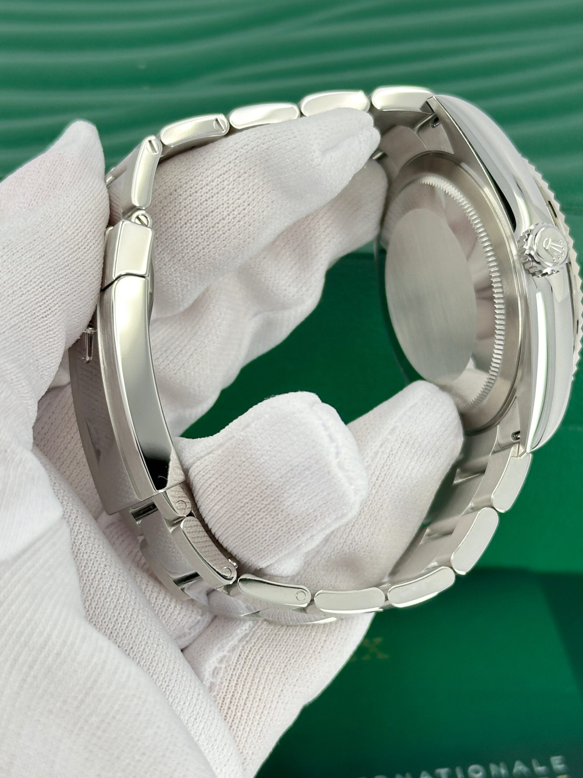 Rolex Sky-Dweller, 42mm, Oystersteel and 18k White Gold, Blue, Oyster, Ref# 336934-0005 - Image 41