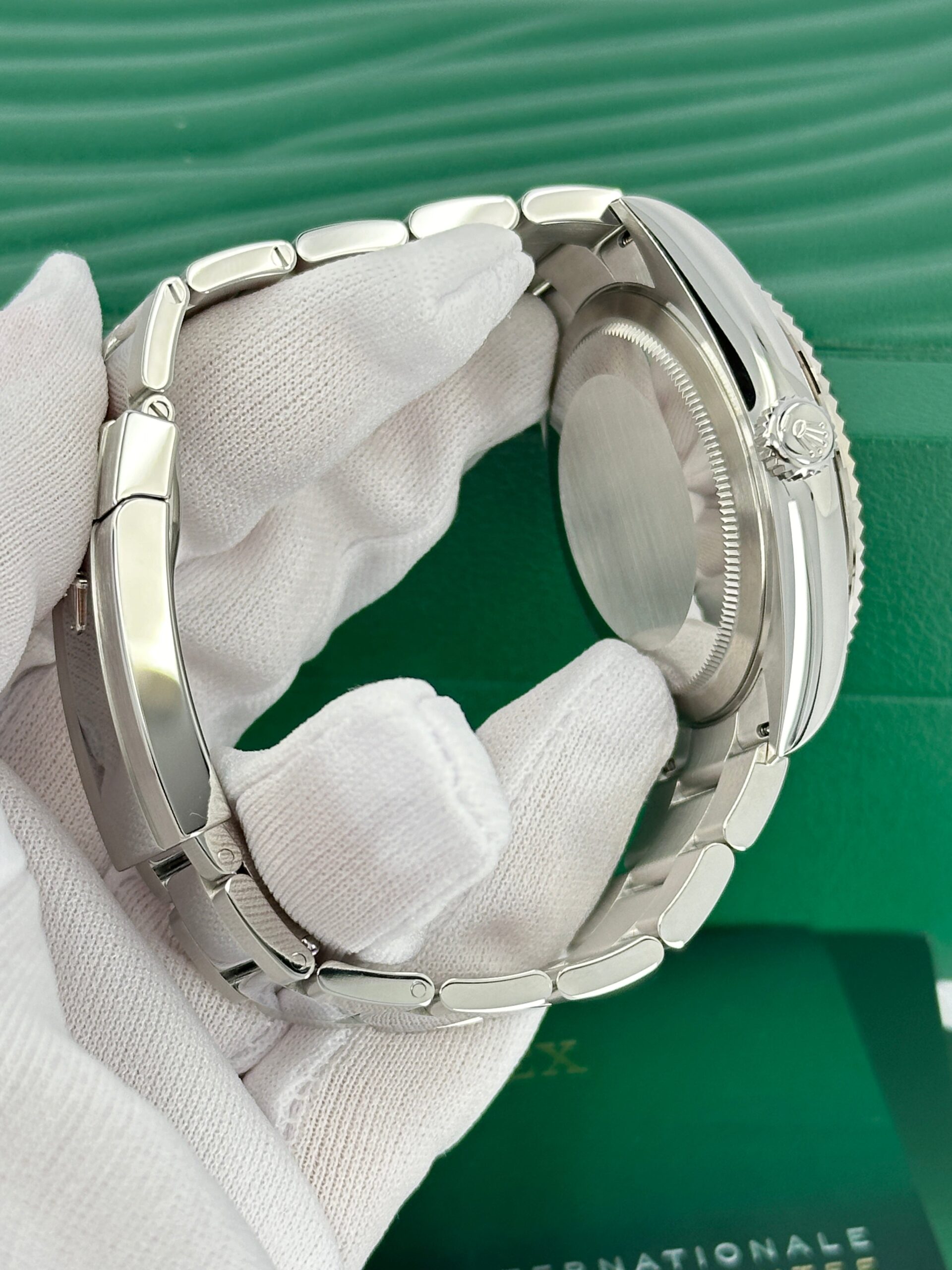 Rolex Sky-Dweller, 42mm, Oystersteel and 18k White Gold, Blue, Oyster, Ref# 336934-0005 - Image 42