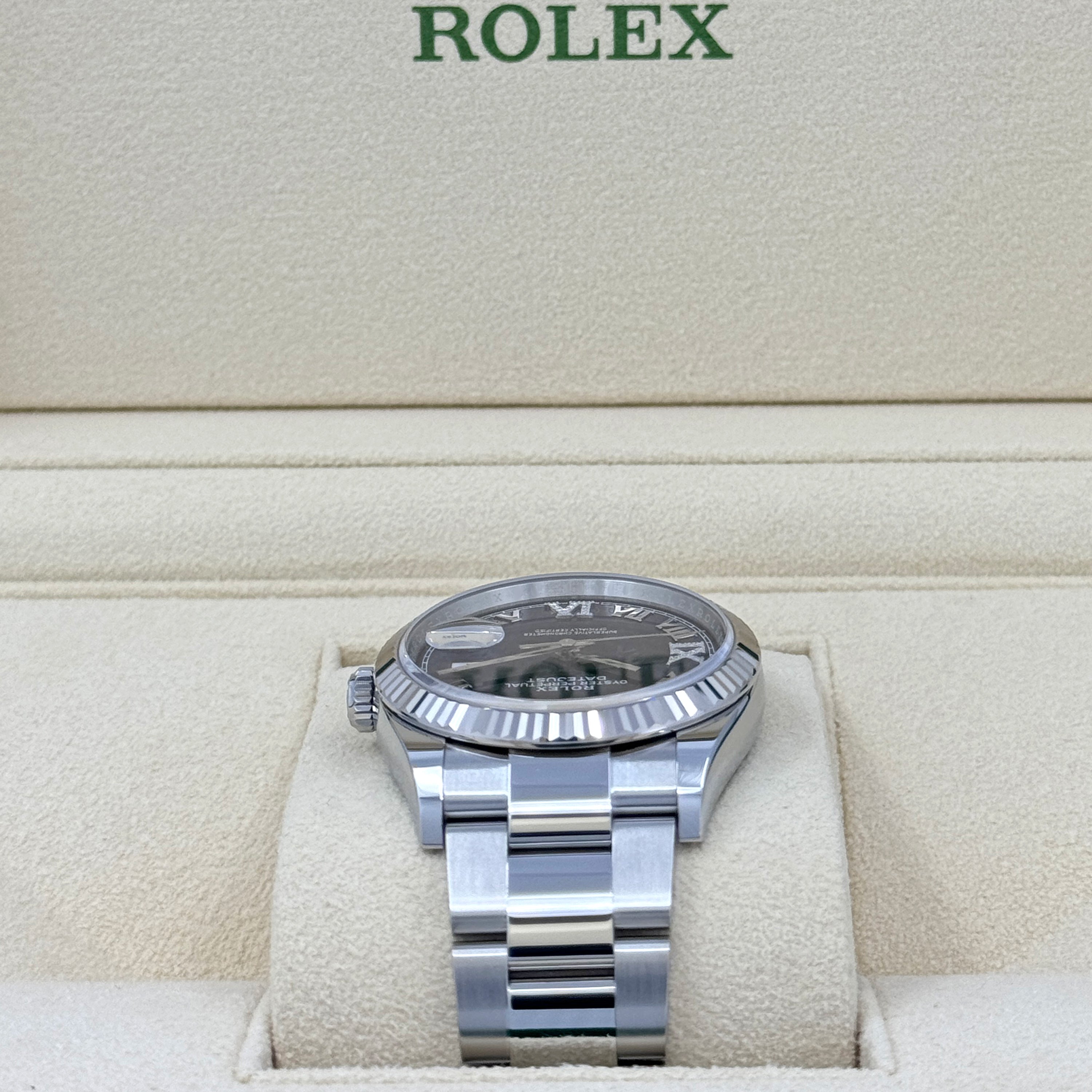 Rolex Datejust 36, Stainless Steel and 18k White Gold, 36mm, Ref# 126234-0022 - Image 8