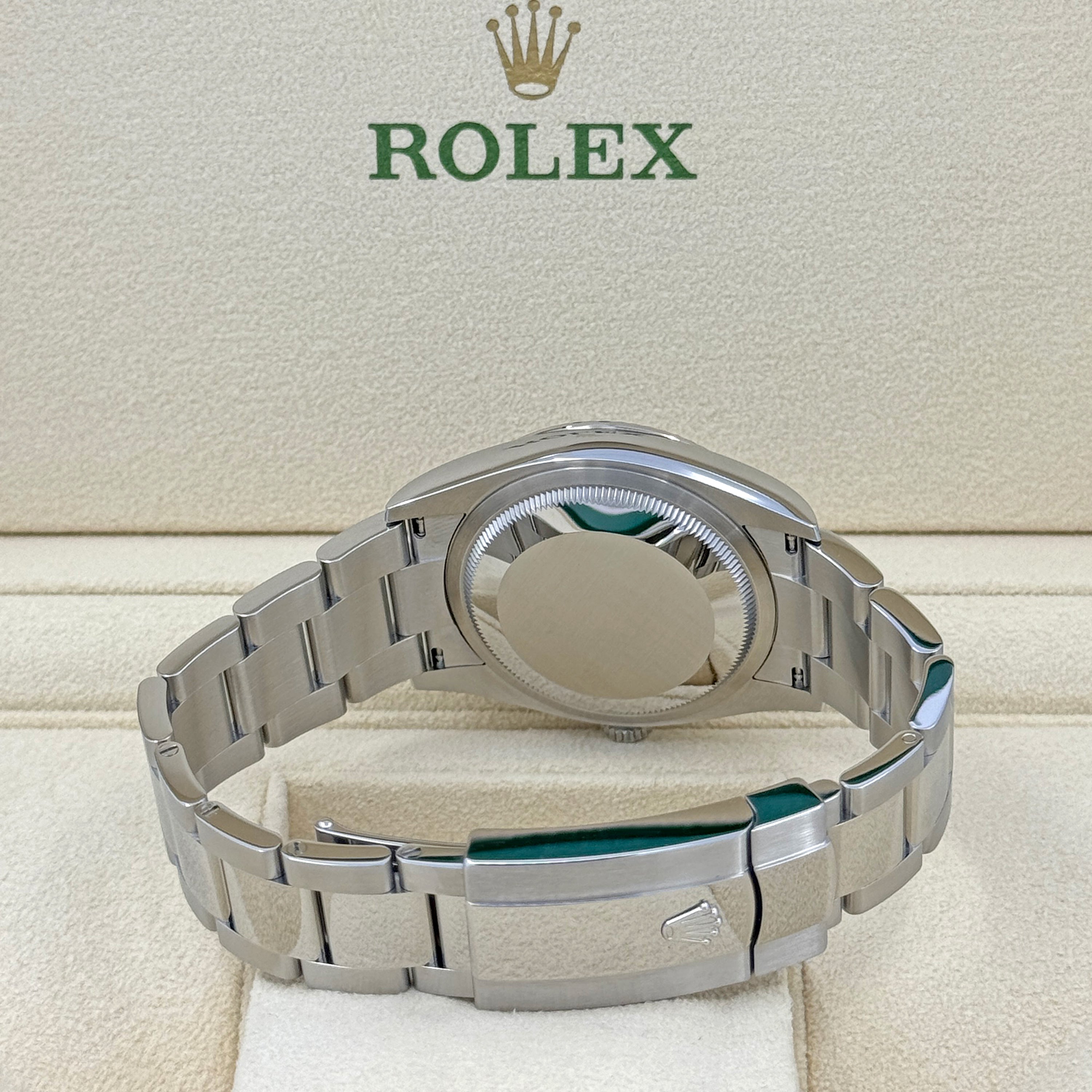 Rolex Datejust 36, Stainless Steel and 18k White Gold, 36mm, Ref# 126234-0022 - Image 12
