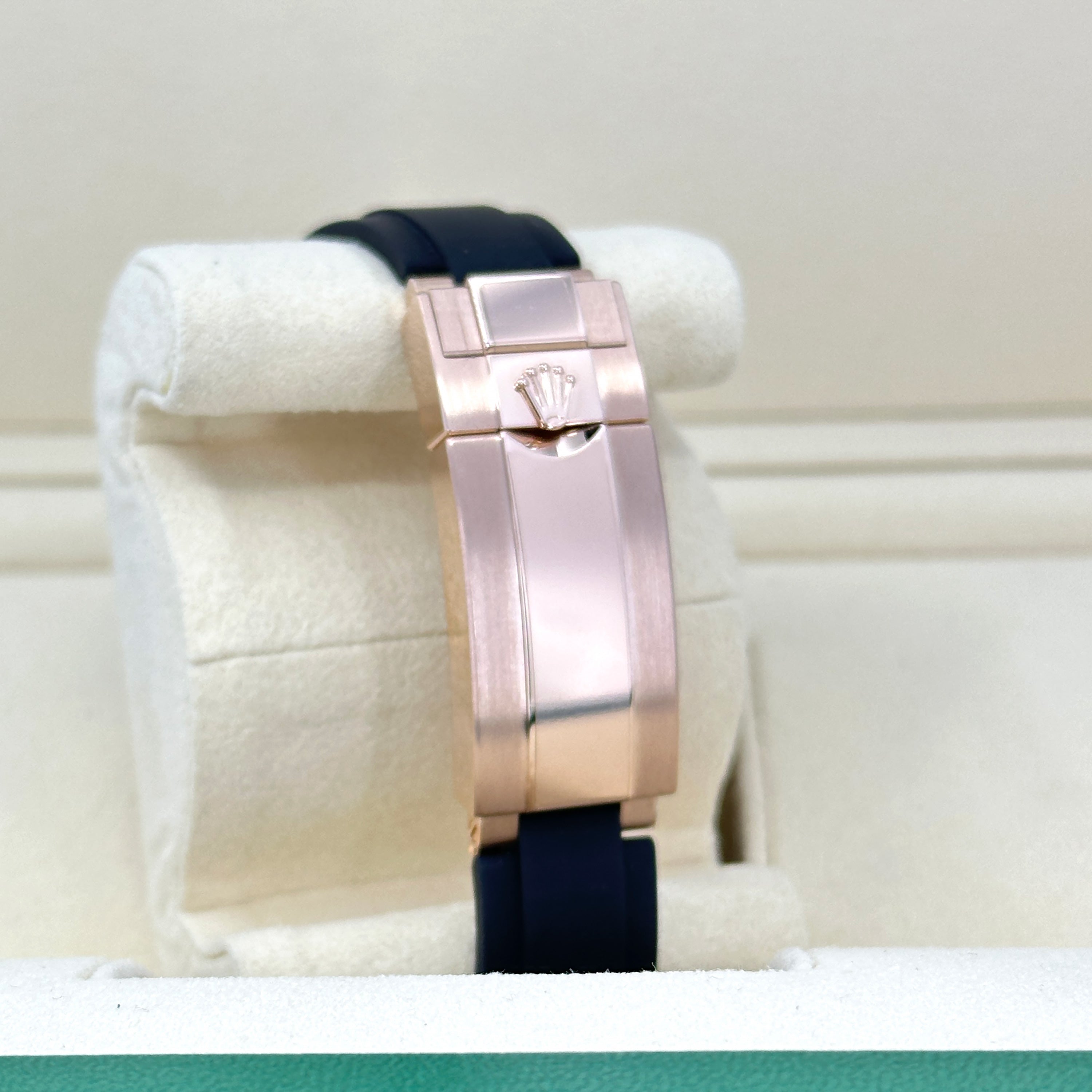 Rolex Cosmograph Daytona 40mm, 18k Everose Gold, Ref# 126515ln-0002 - Image 7