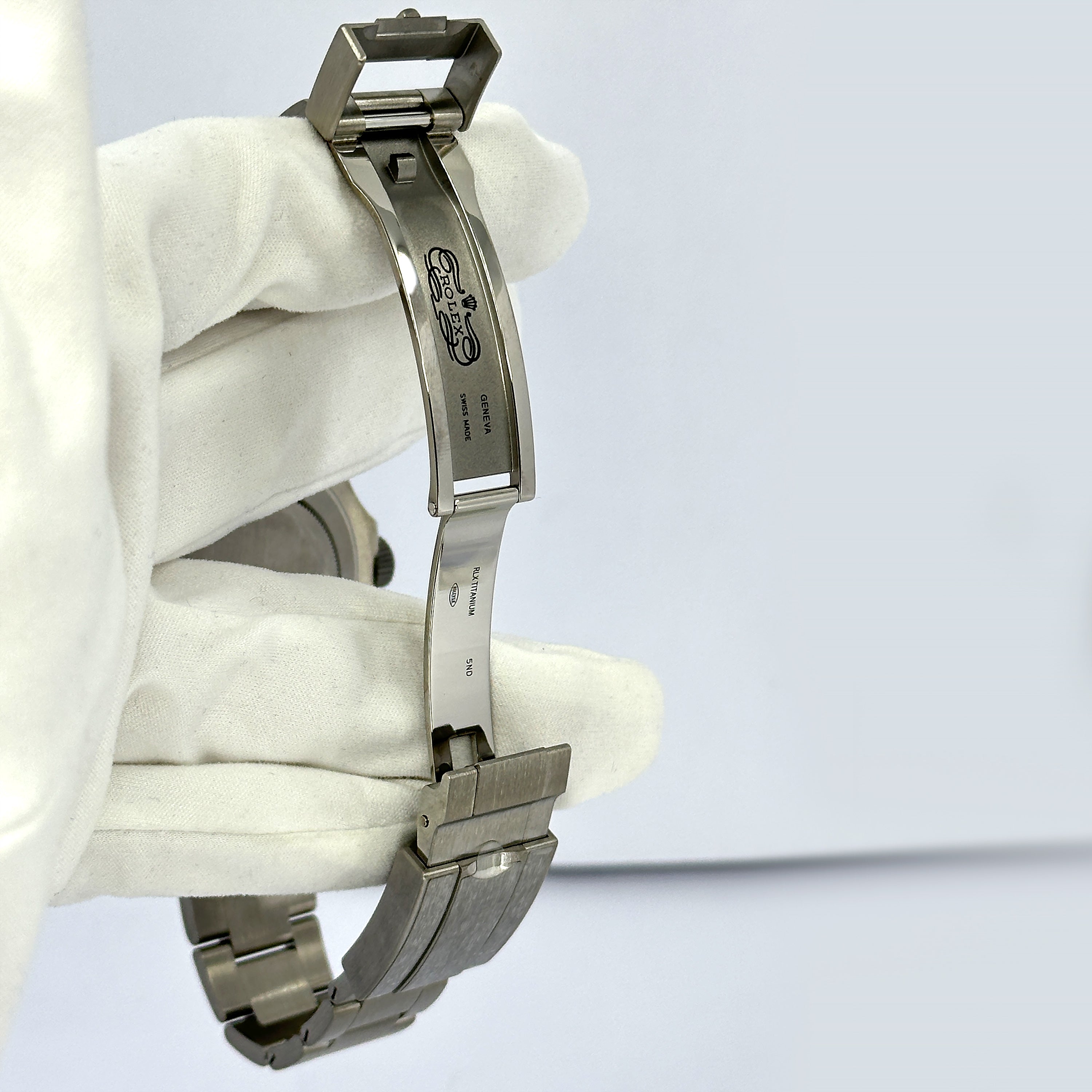 Rolex Yacht-Master 42, 42mm, RLX titanium, Ref# 226627-0001 - Image 17