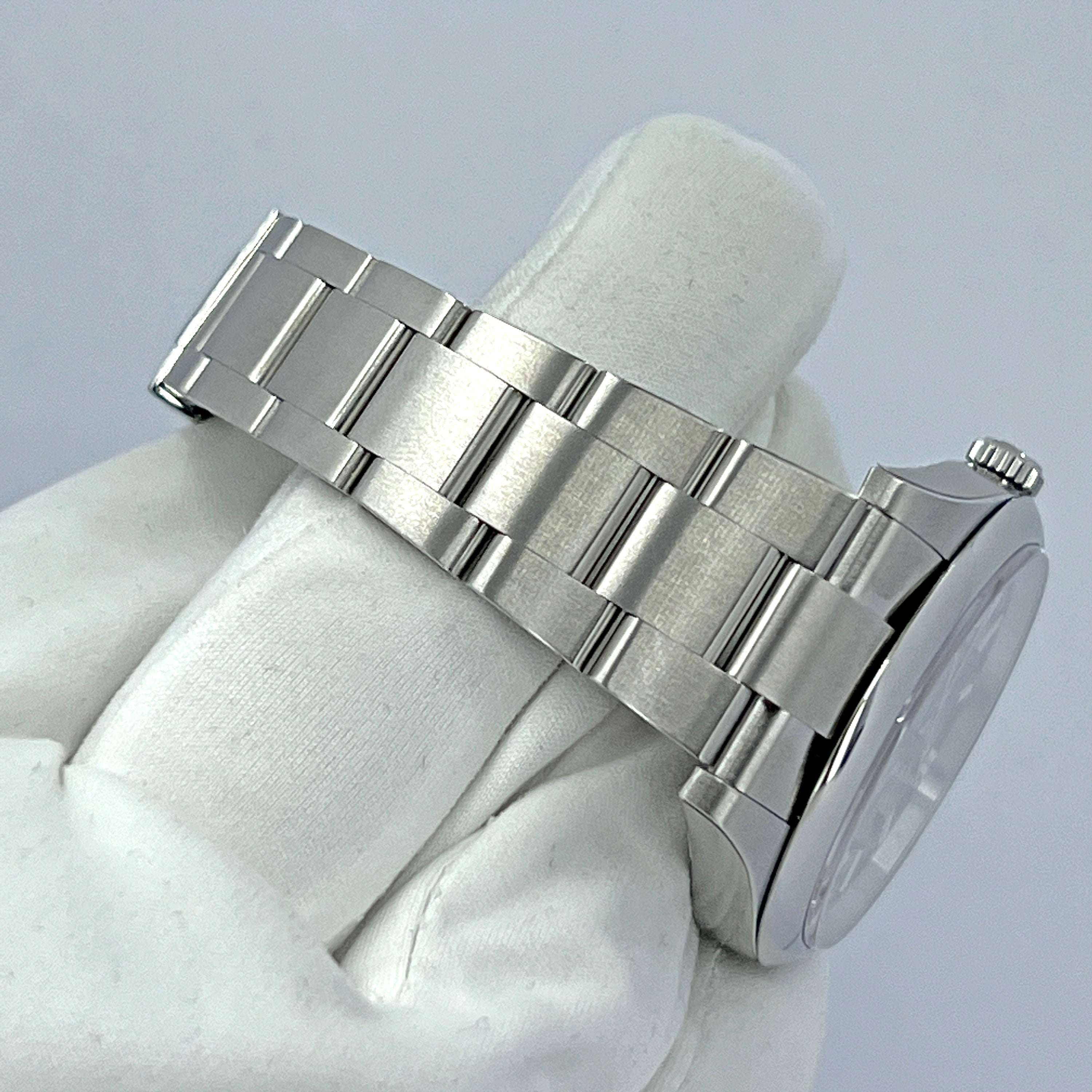 Rolex Oyster Perpetual No Date, Oysterteel, 41mm, Ref# 124300-0002 - Image 11