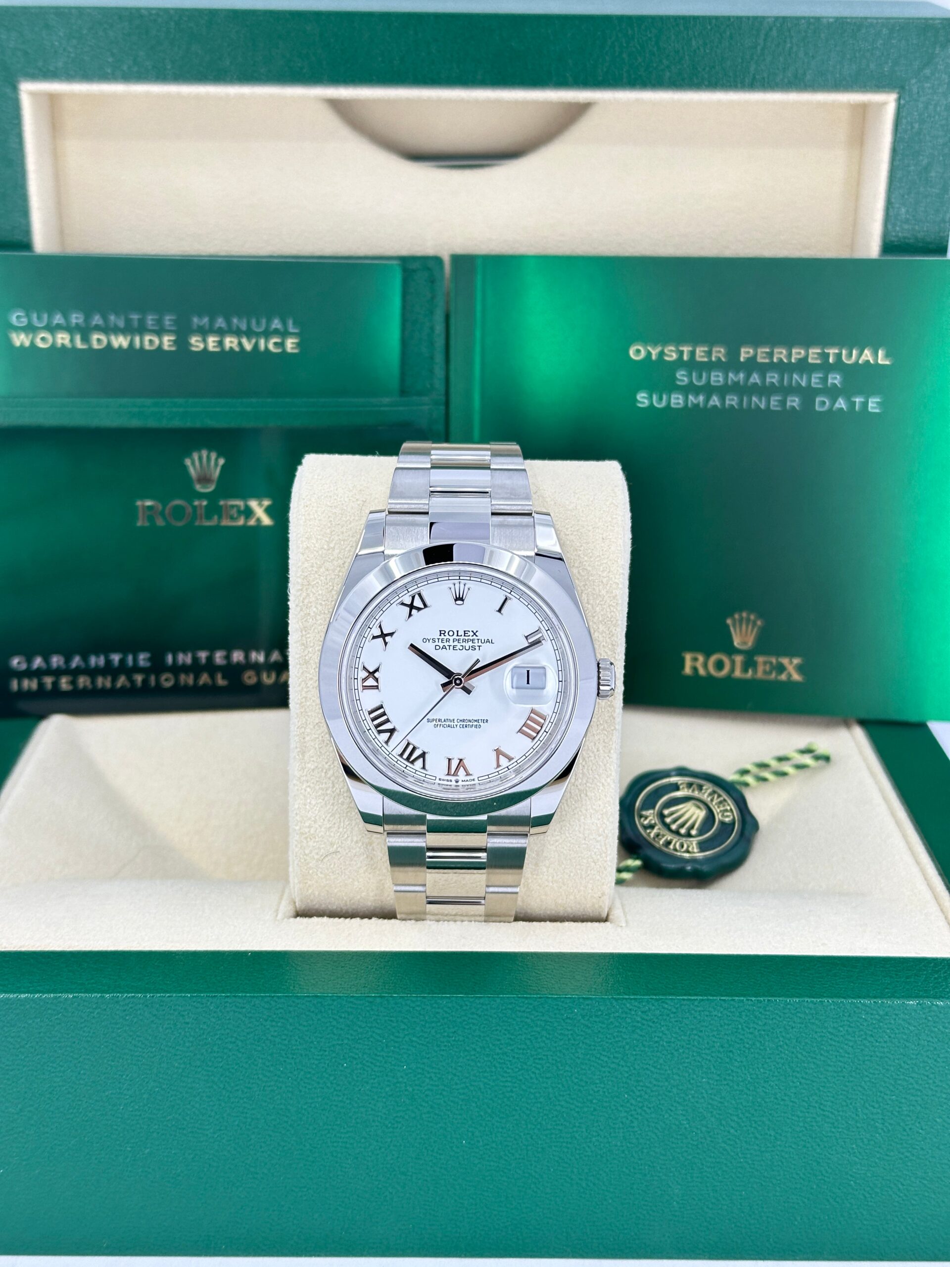 Rolex Datejust 41 Oystersteel Ref# 126300-0015 - Image 3