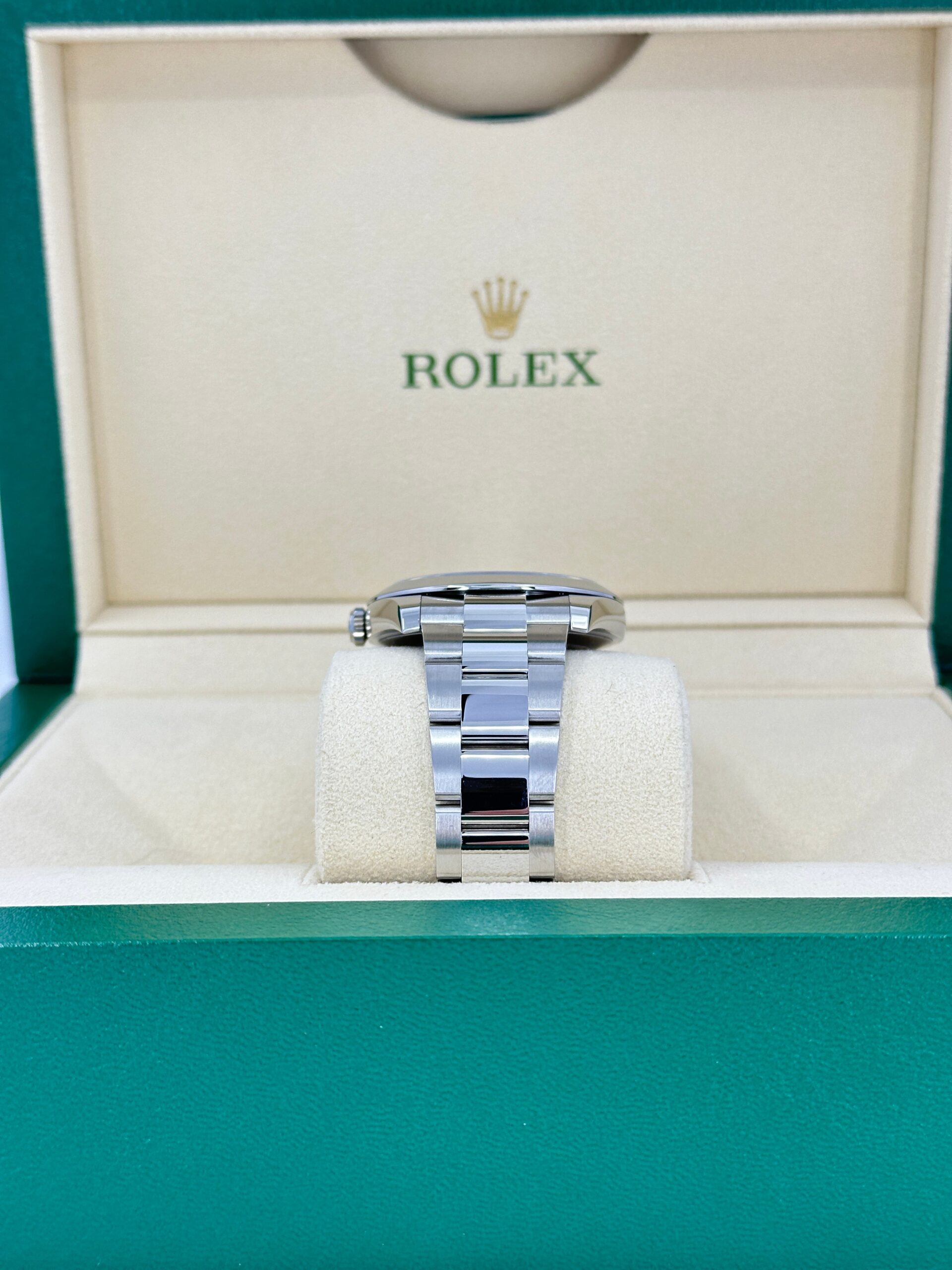 Rolex Datejust 41 Oystersteel Ref# 126300-0015 - Image 7