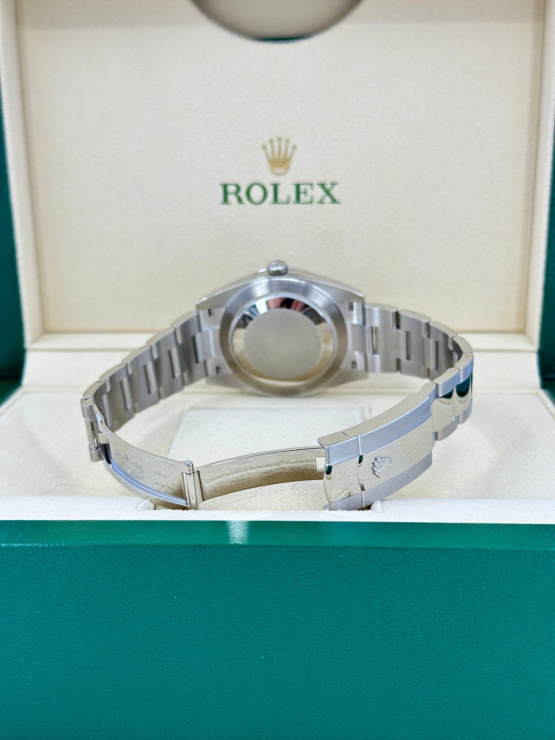 Rolex Datejust 41 Oystersteel Ref# 126300-0015 - Image 18