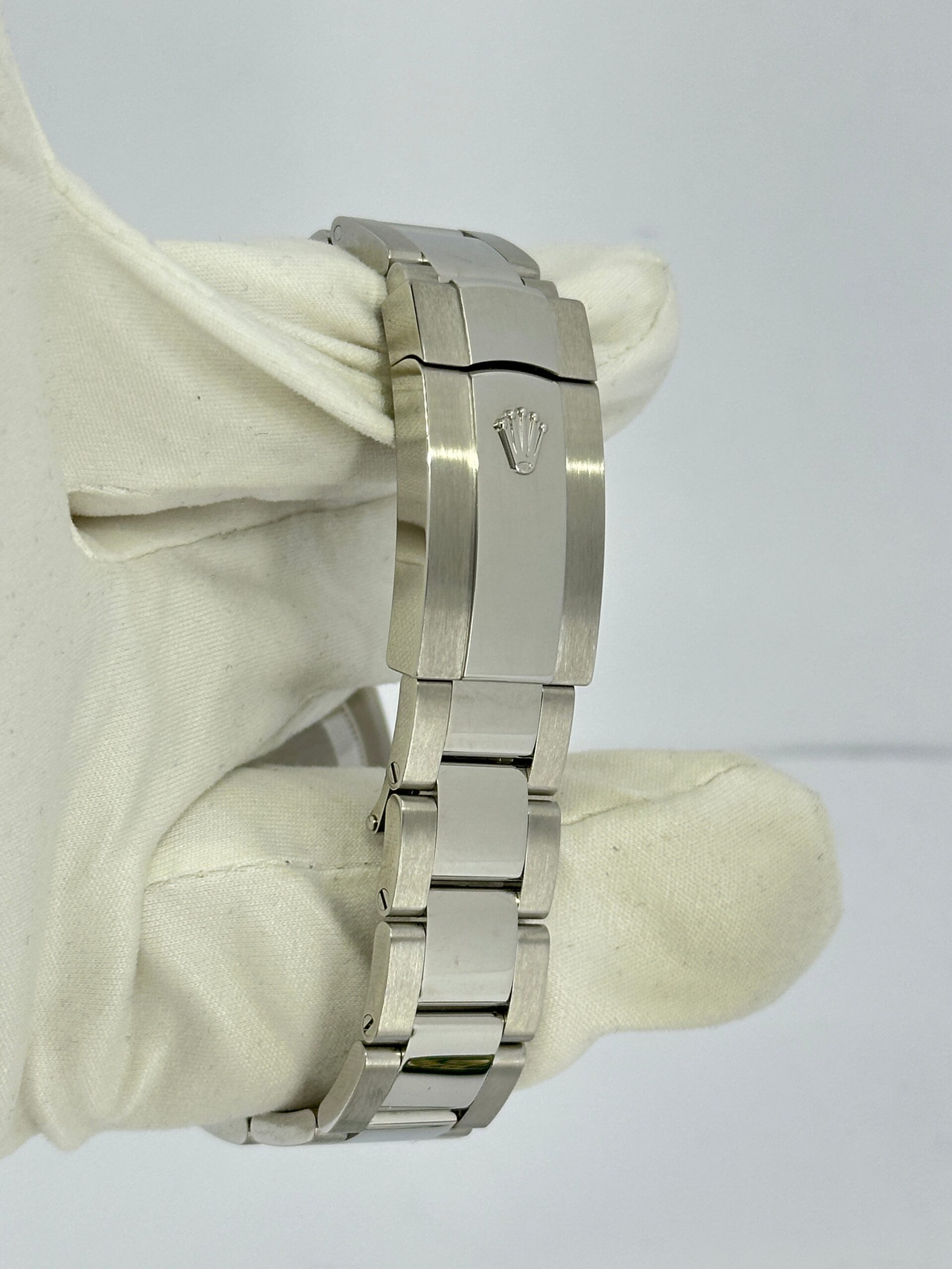 Rolex Datejust 41 Oystersteel Ref# 126300-0015 - Image 22