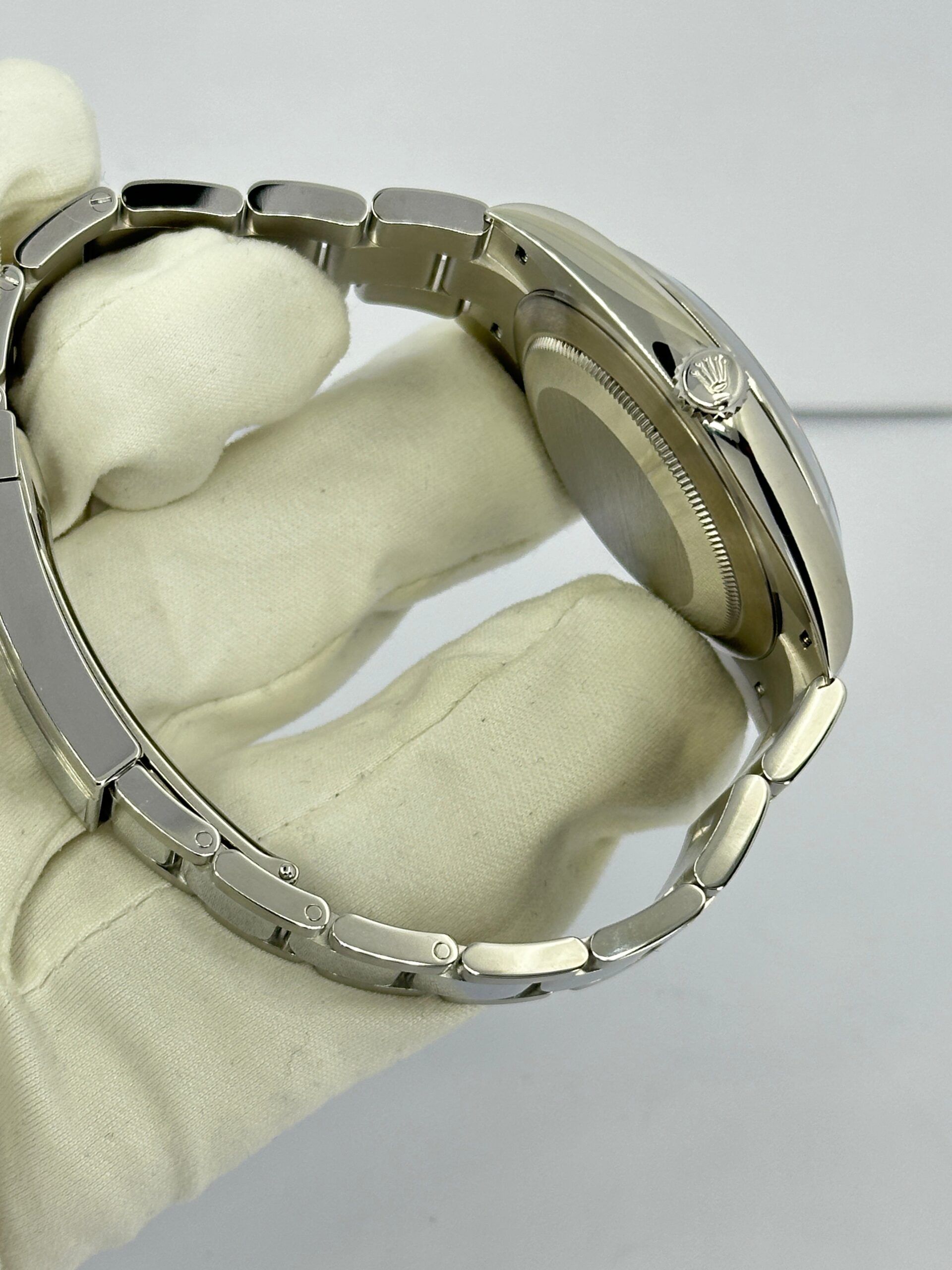 Rolex Datejust 41 Oystersteel Ref# 126300-0015 - Image 23