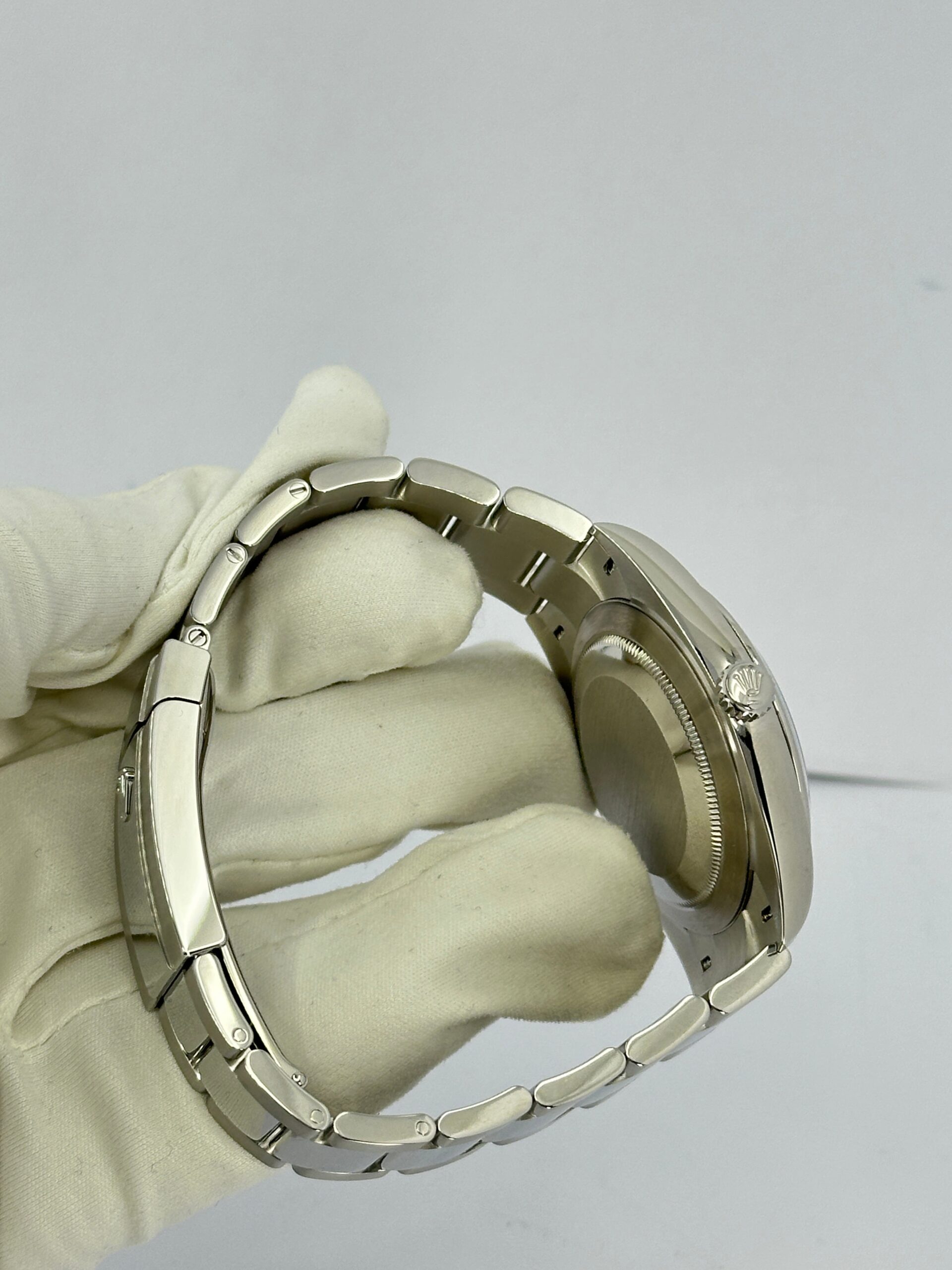 Rolex Datejust 41 Oystersteel Ref# 126300-0015 - Image 24