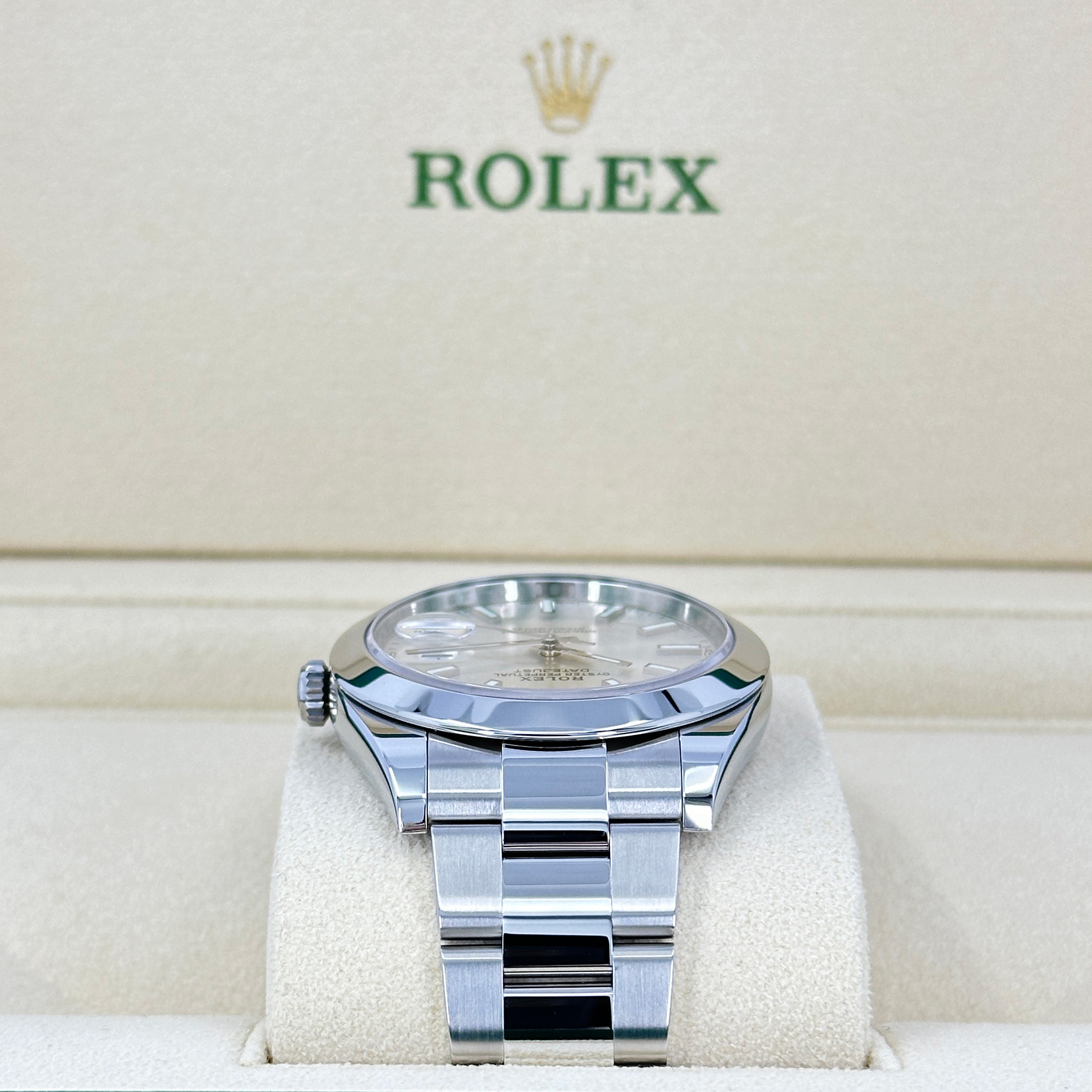 Rolex Datejust 41 Oystersteel Ref# 126300-0003 - Image 4