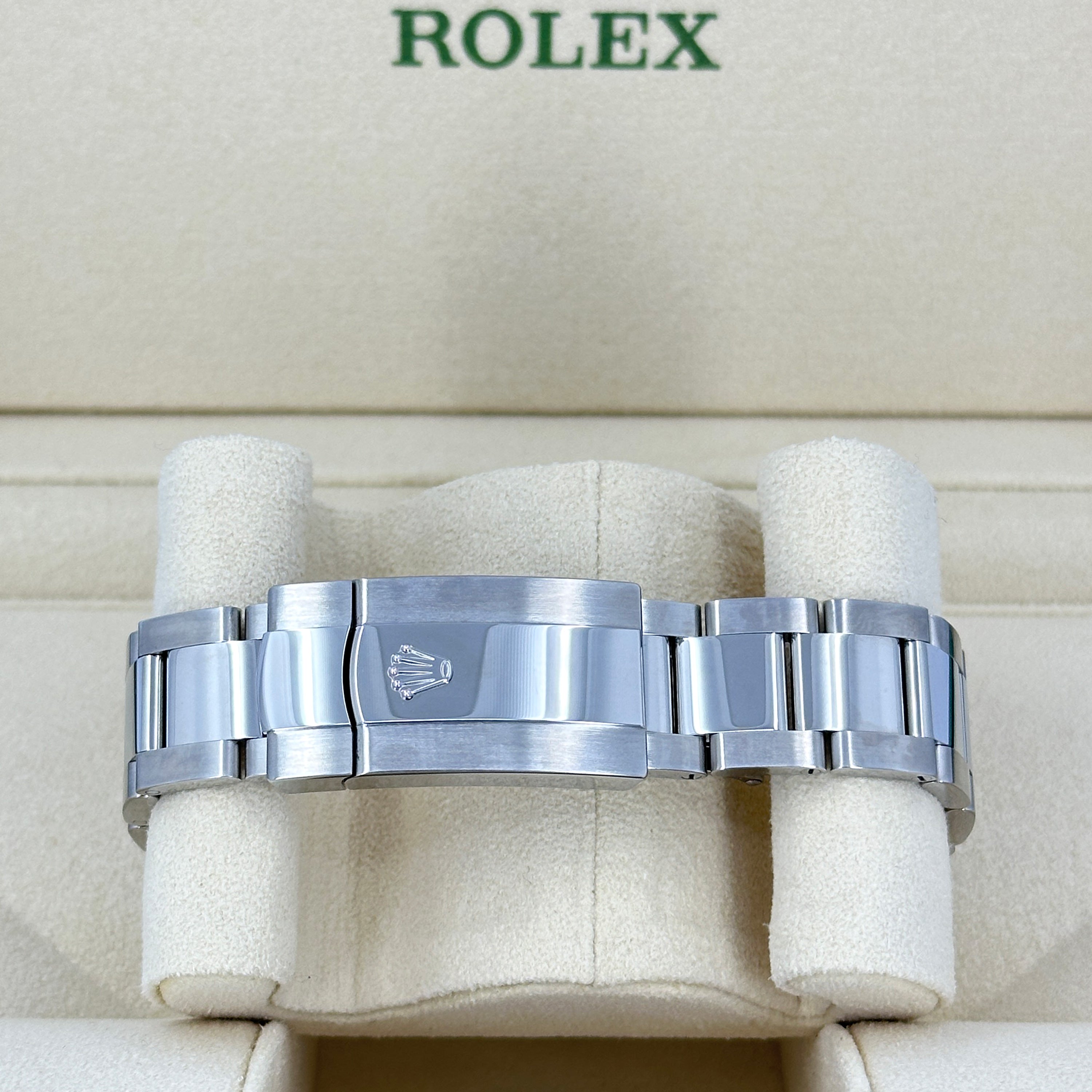 Rolex Datejust 41 Oystersteel Ref# 126300-0003 - Image 8
