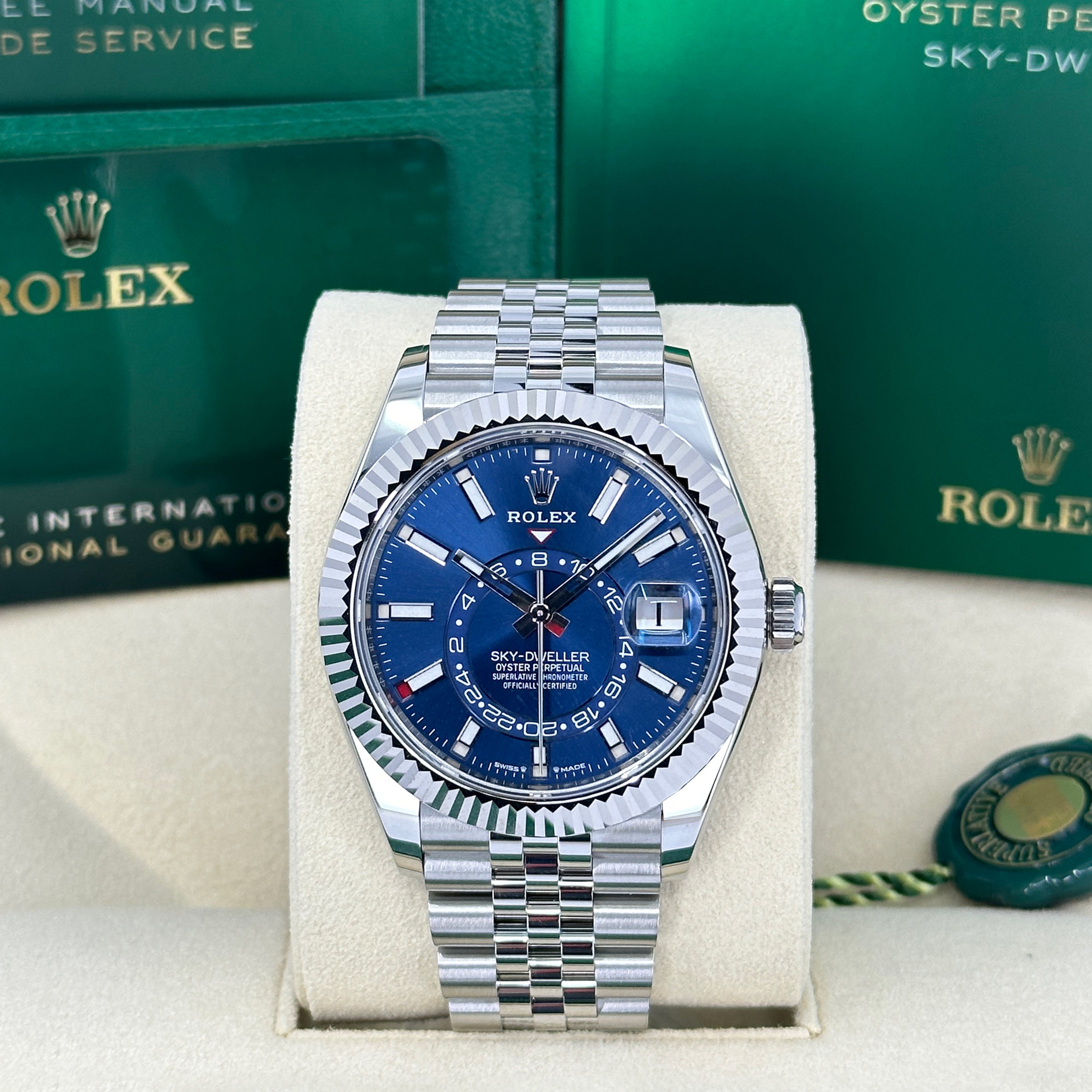 Rolex Sky-Dweller, 42mm, Oystersteel and 18k White Gold, Blue, Jubilee, Ref# 336934-0006 - Image 2