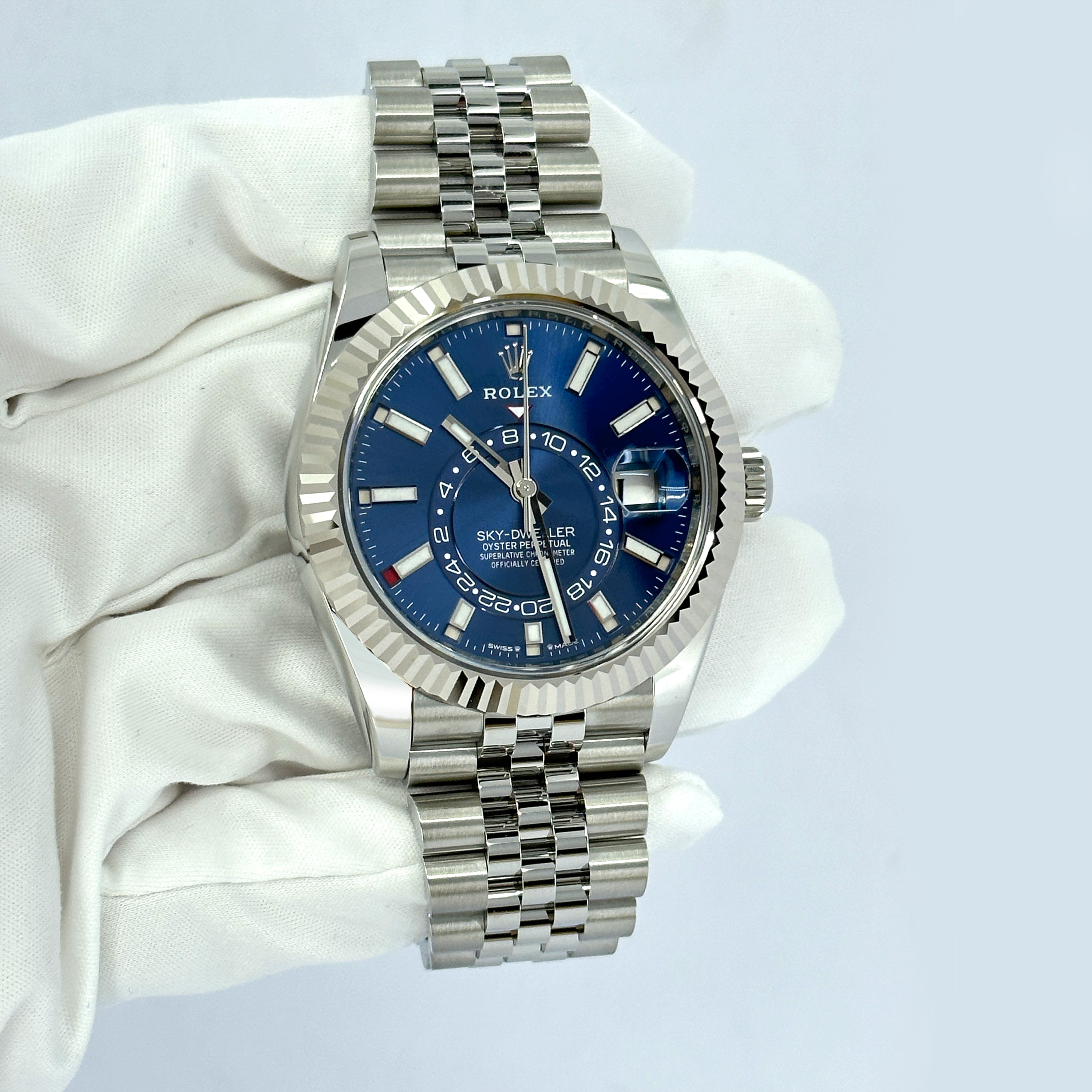 Rolex Sky-Dweller, 42mm, Oystersteel and 18k White Gold, Blue, Jubilee, Ref# 336934-0006 - Image 12