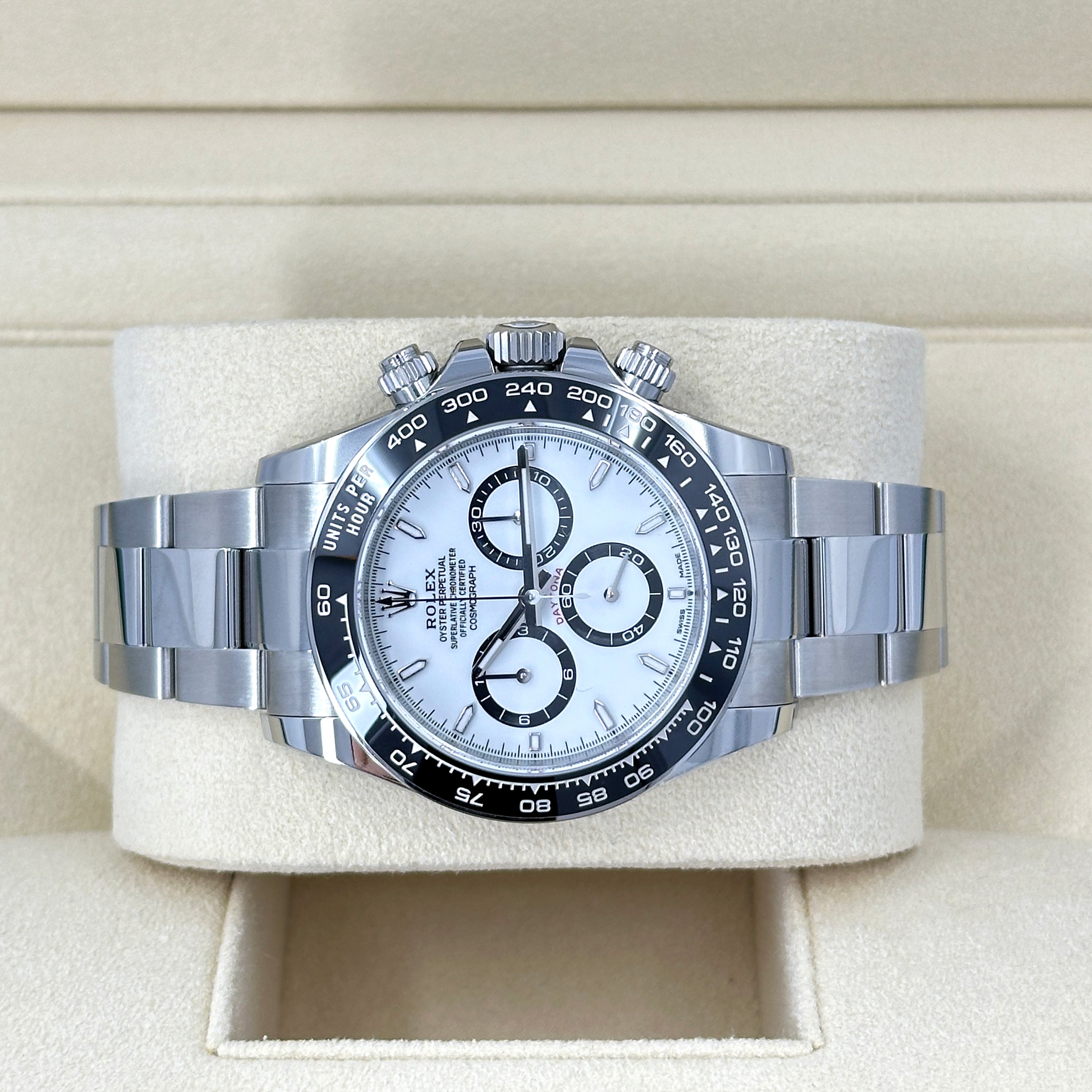 Rolex Cosmograph Daytona 40mm, Oystersteel, Ref# 126500ln-0001 - Image 7
