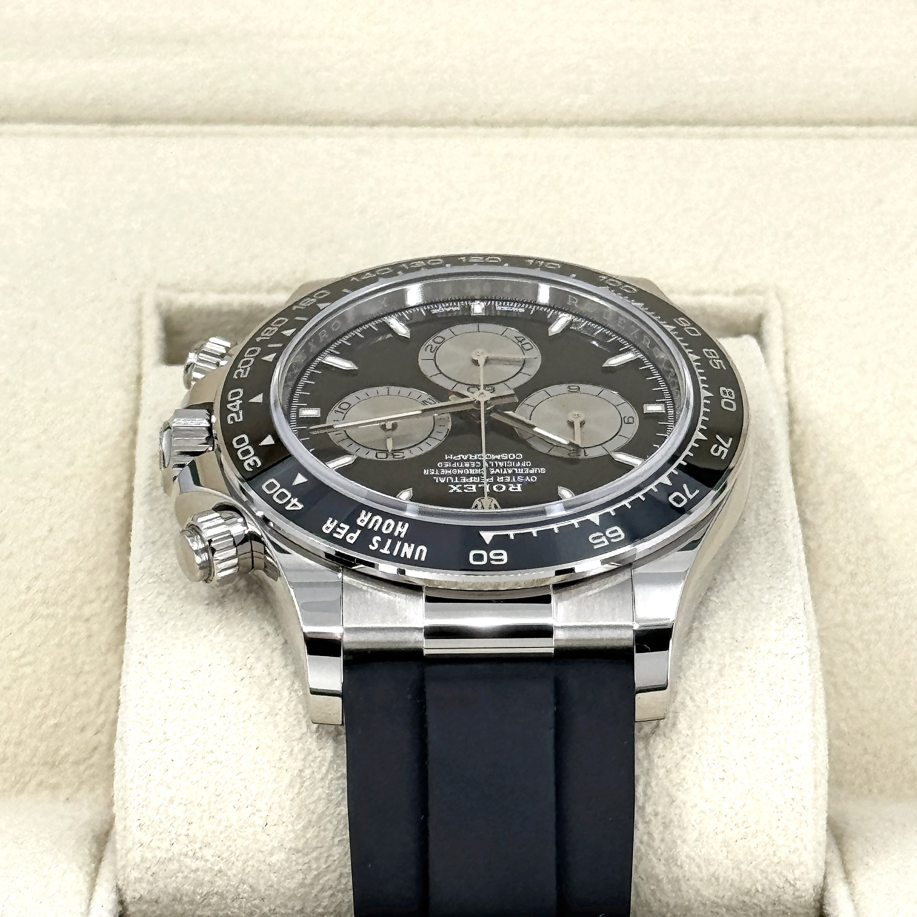 Rolex Cosmograph Daytona 40mm, 18k White Gold, Ref# 126519ln-0002 - Image 7