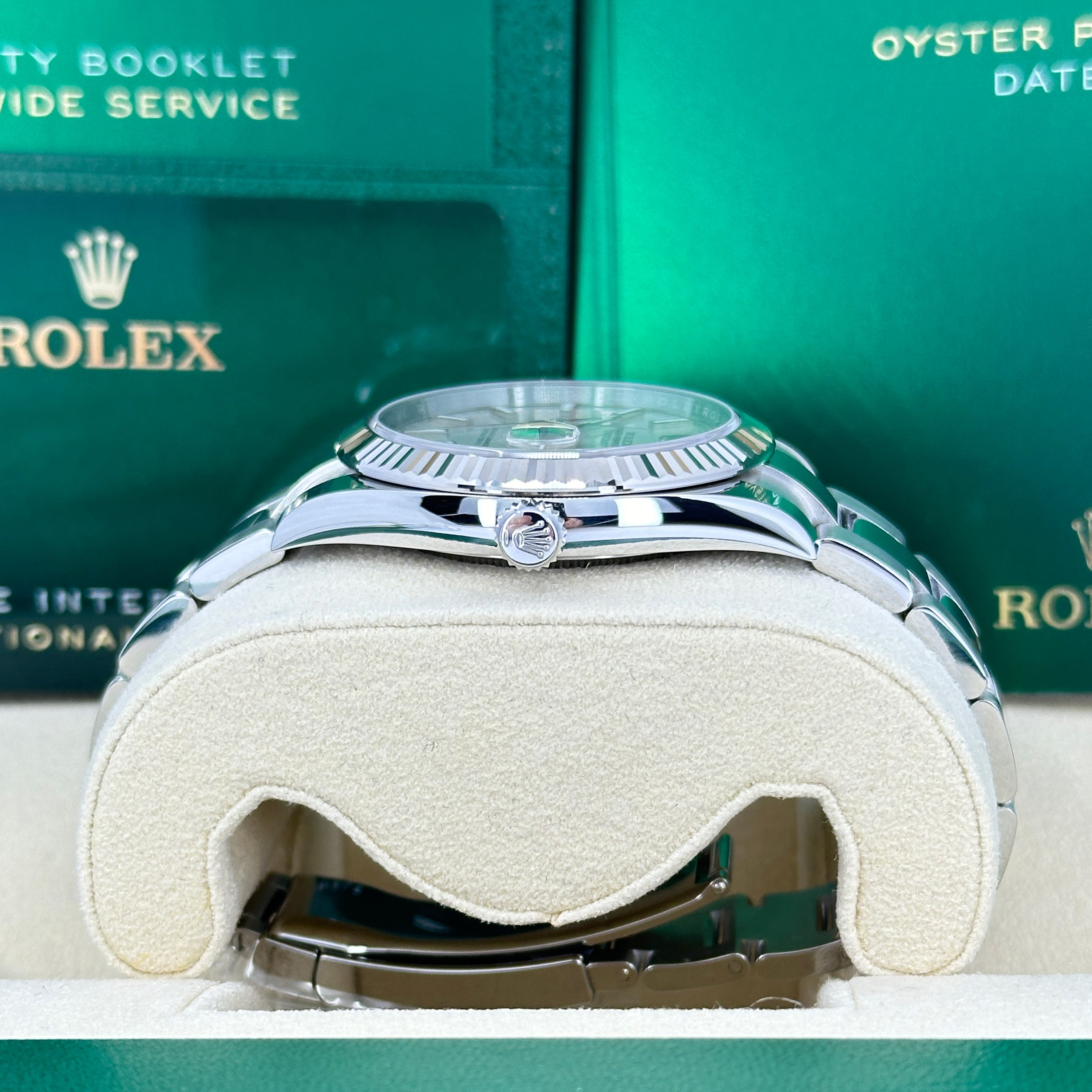 Rolex Datejust 41, Stainless Steel and 18k White Gold, 41mm, Ref# 126334-0003 - Image 5