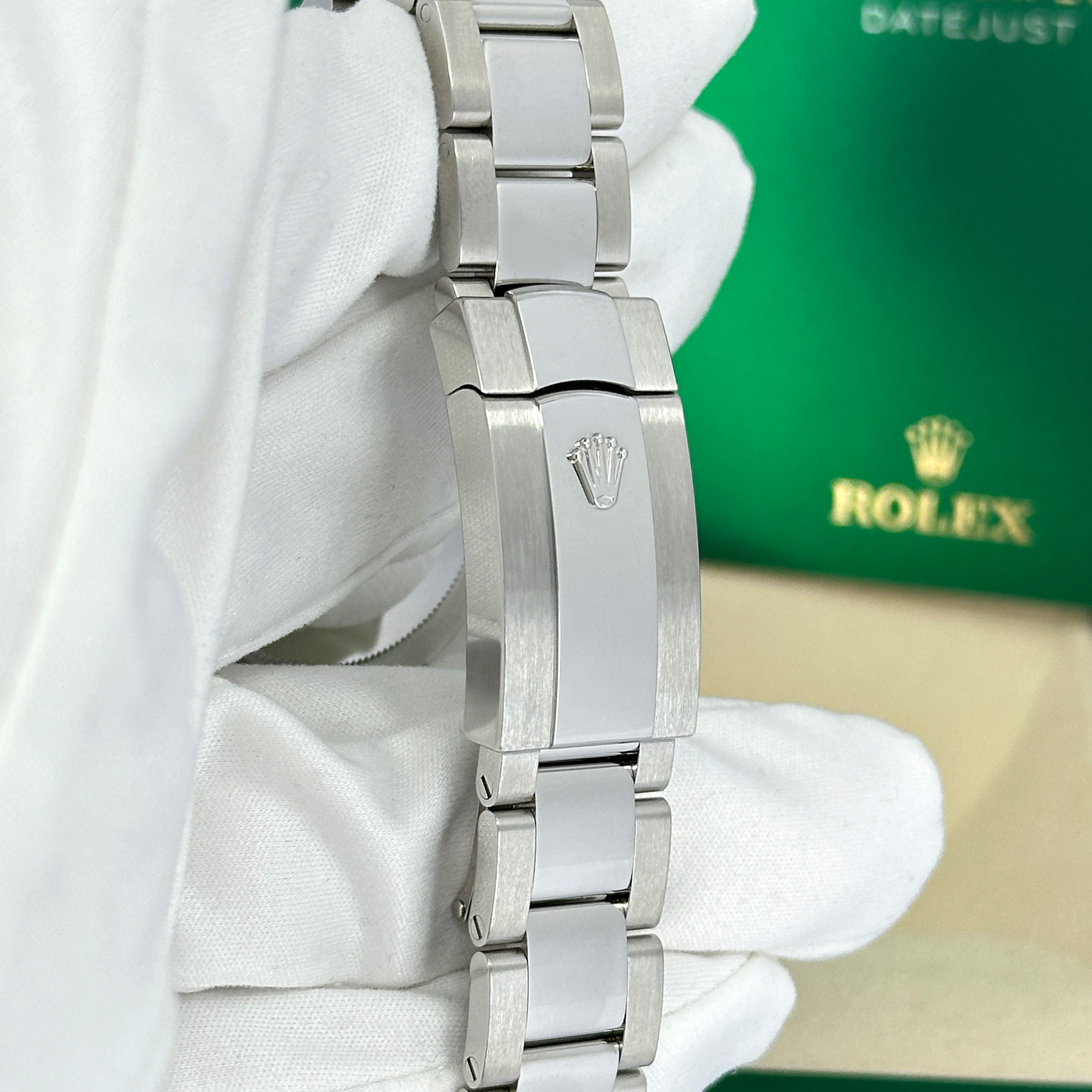 Rolex Datejust 41, Stainless Steel and 18k White Gold, 41mm, Ref# 126334-0003 - Image 10