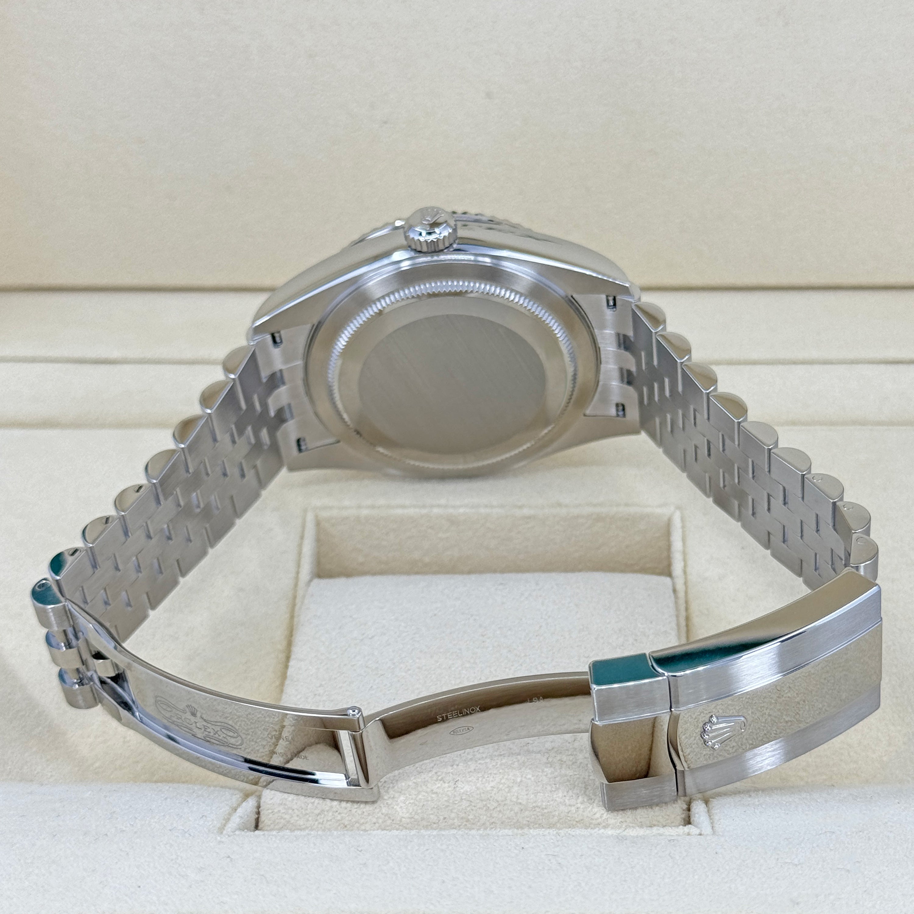 Rolex Sky-Dweller, 42mm, Oystersteel and 18k White Gold, White, Jubilee, Ref# 336934-0004 - Image 13