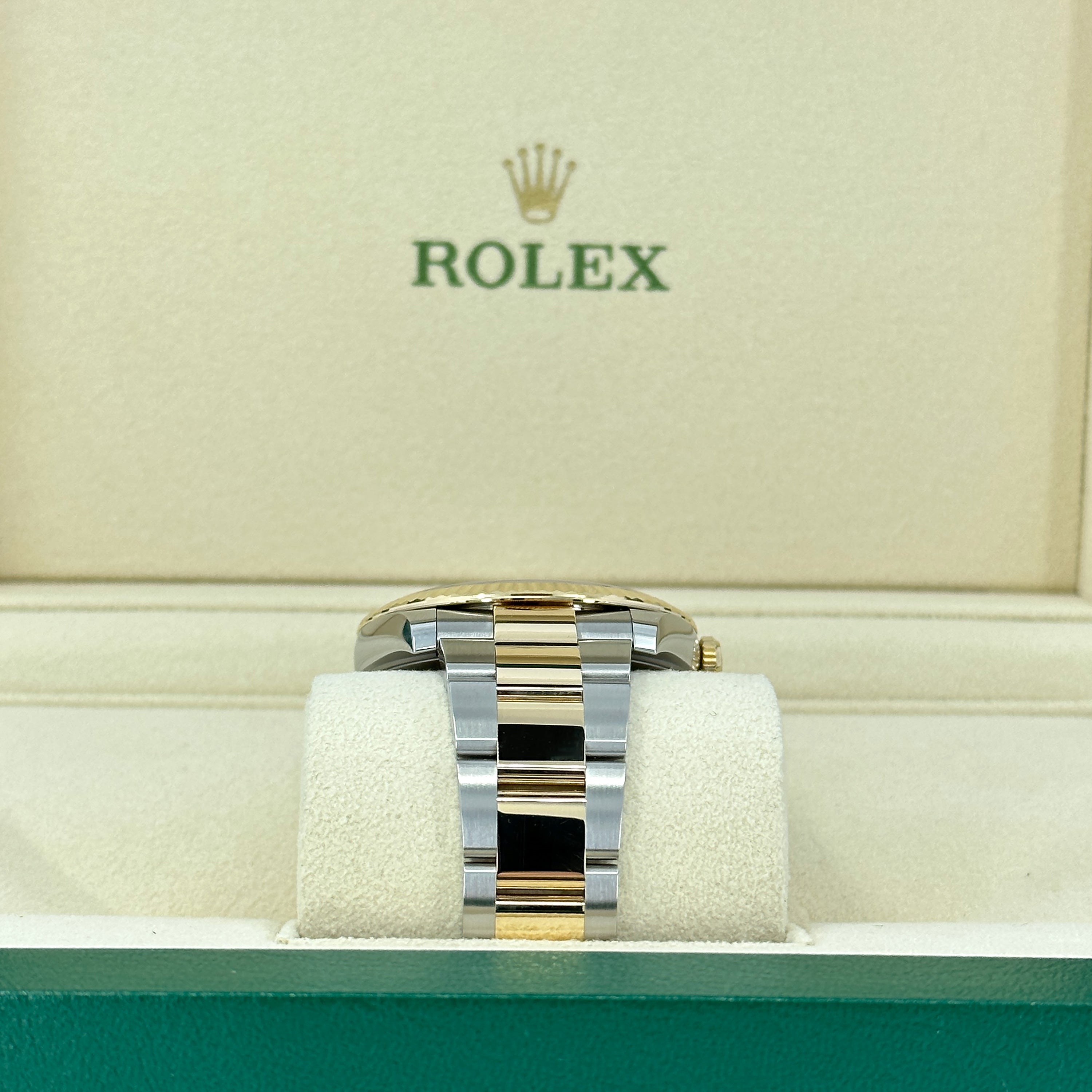 Rolex Datejust 41 Oystersteel and yellow gold Ref# 126333-0009 - Image 3