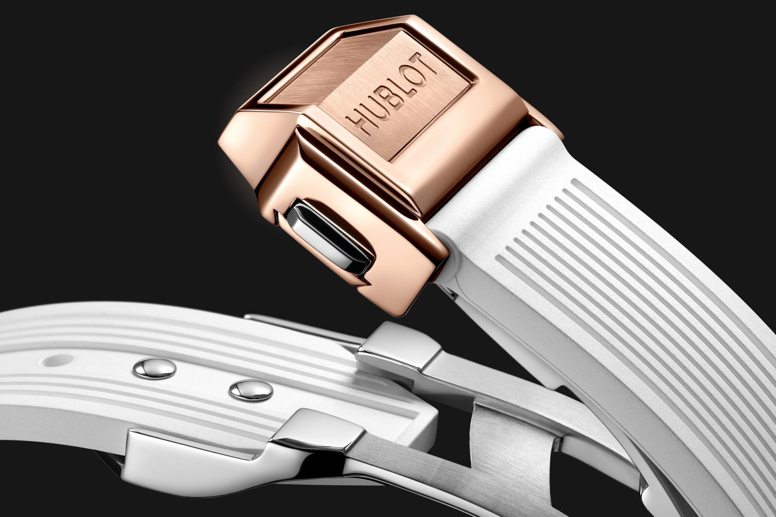 Hublot Big Bang ONE CLICK KING GOLD WHITE FULL PAVÉ Ref# 485.OE.9000.RW.1604 - Image 4