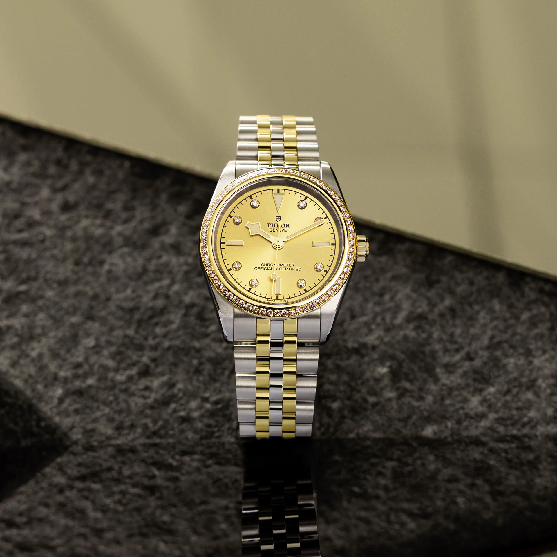 Tudor Black Bay 36 S&G, 316L Stainless Steel, 18k Yellow Gold and Diamonds, Ref# M79653-0007 - Image 3