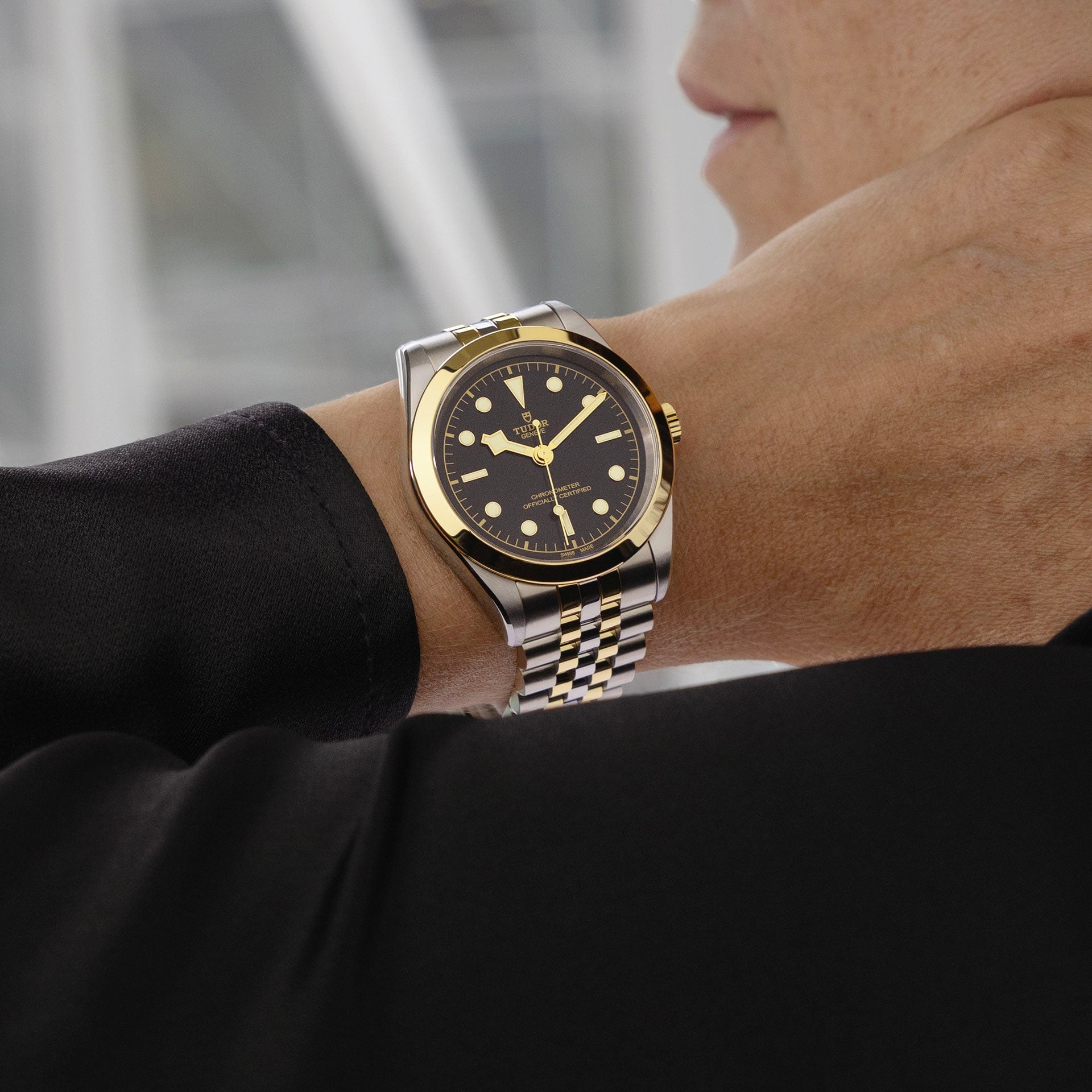 Tudor Black Bay 39 S&G, 316L Stainless Steel and 18k Yellow Gold, Ref# M79663-0001 - Image 5