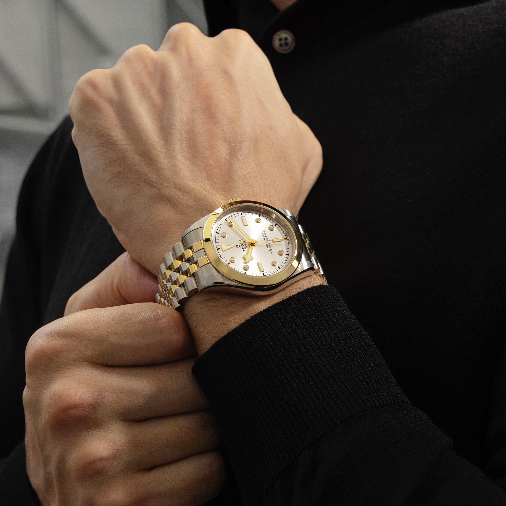 Tudor Black Bay 41 S&G, Stainless Steel and 18k Yellow Gold, Ref# M79683-0002 - Image 5