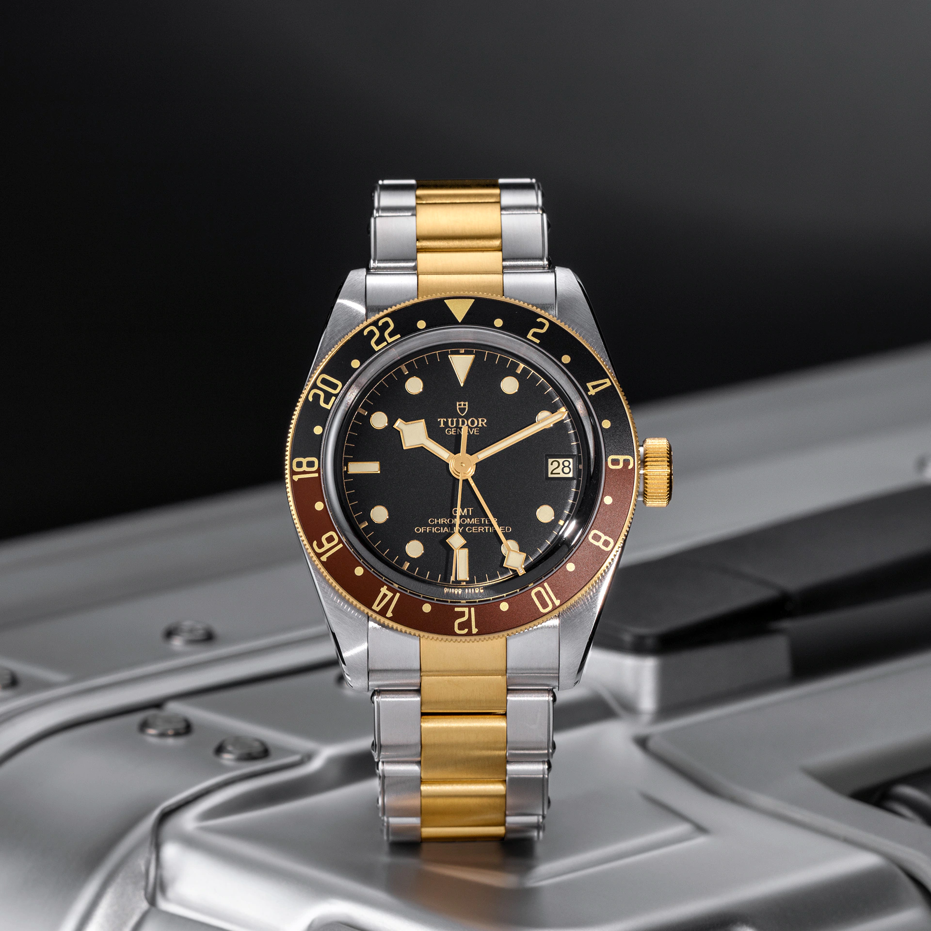 Tudor Black Bay GMT S&G, Stainless Steel and 18k Yellow Gold, 41mm, Ref# M79833MN-0001 - Image 3