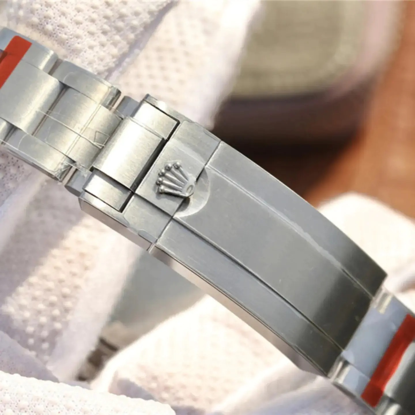 Rolex Submariner Silver Blue/Red Diamond, 40mm - Image 7