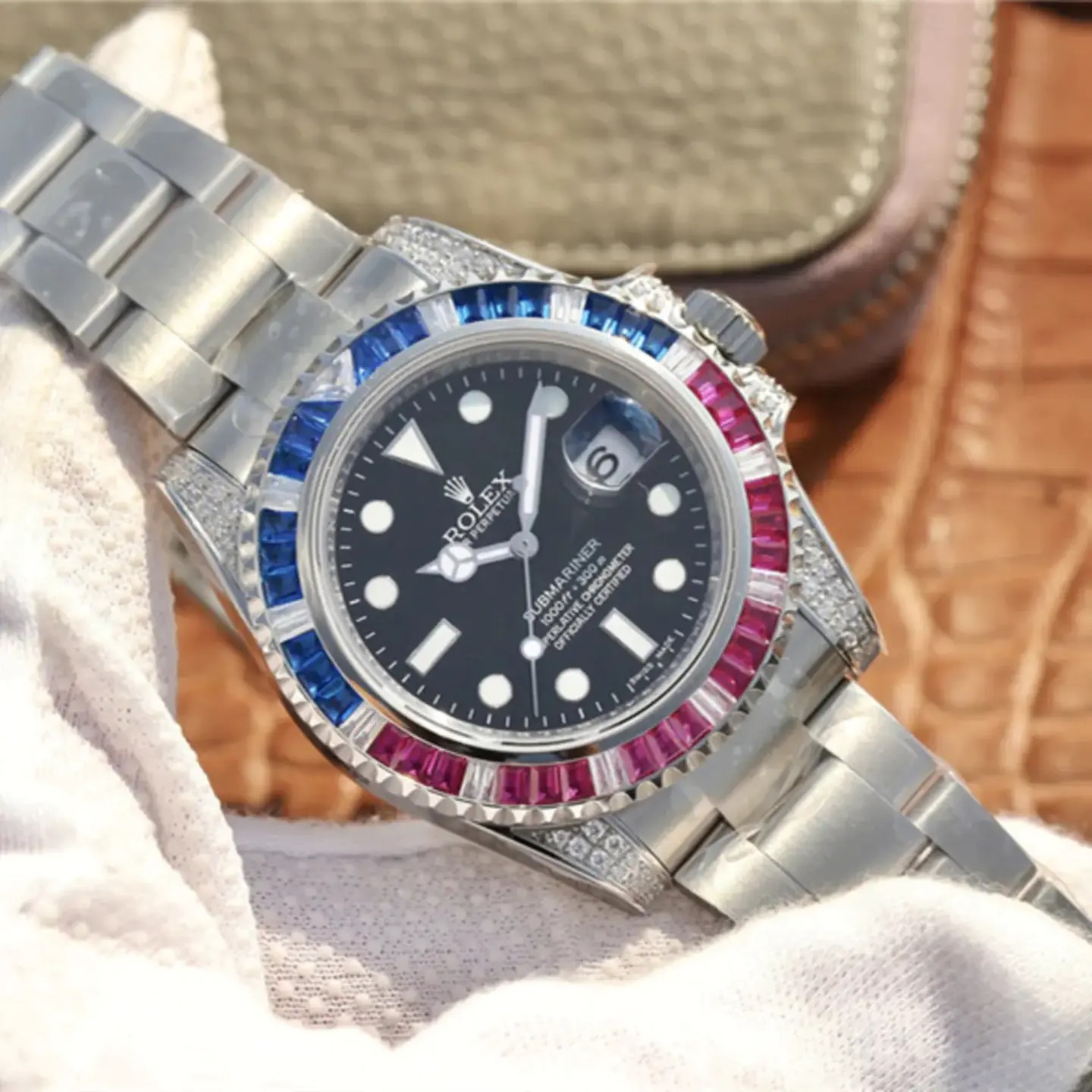 Rolex Submariner Silver Blue/Red Diamond, 40mm - Image 4