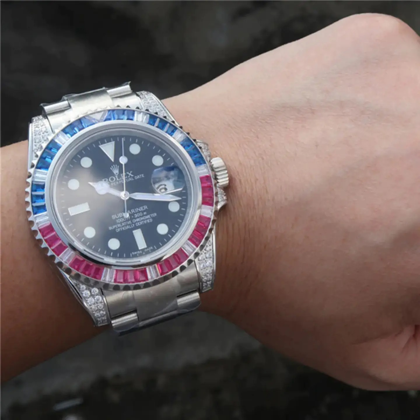 Rolex Submariner Silver Blue/Red Diamond, 40mm - Image 3