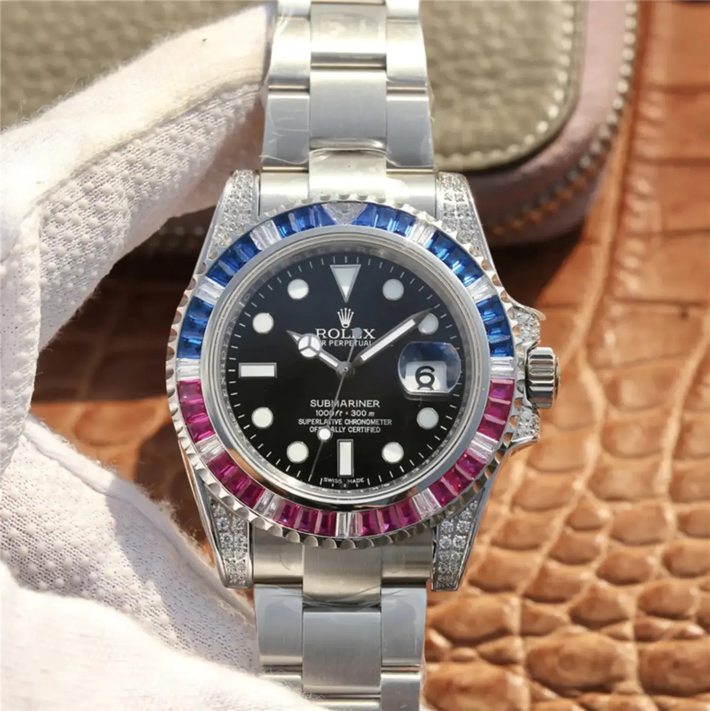 Rolex Submariner Silver Blue/Red Diamond, 40mm - Image 2